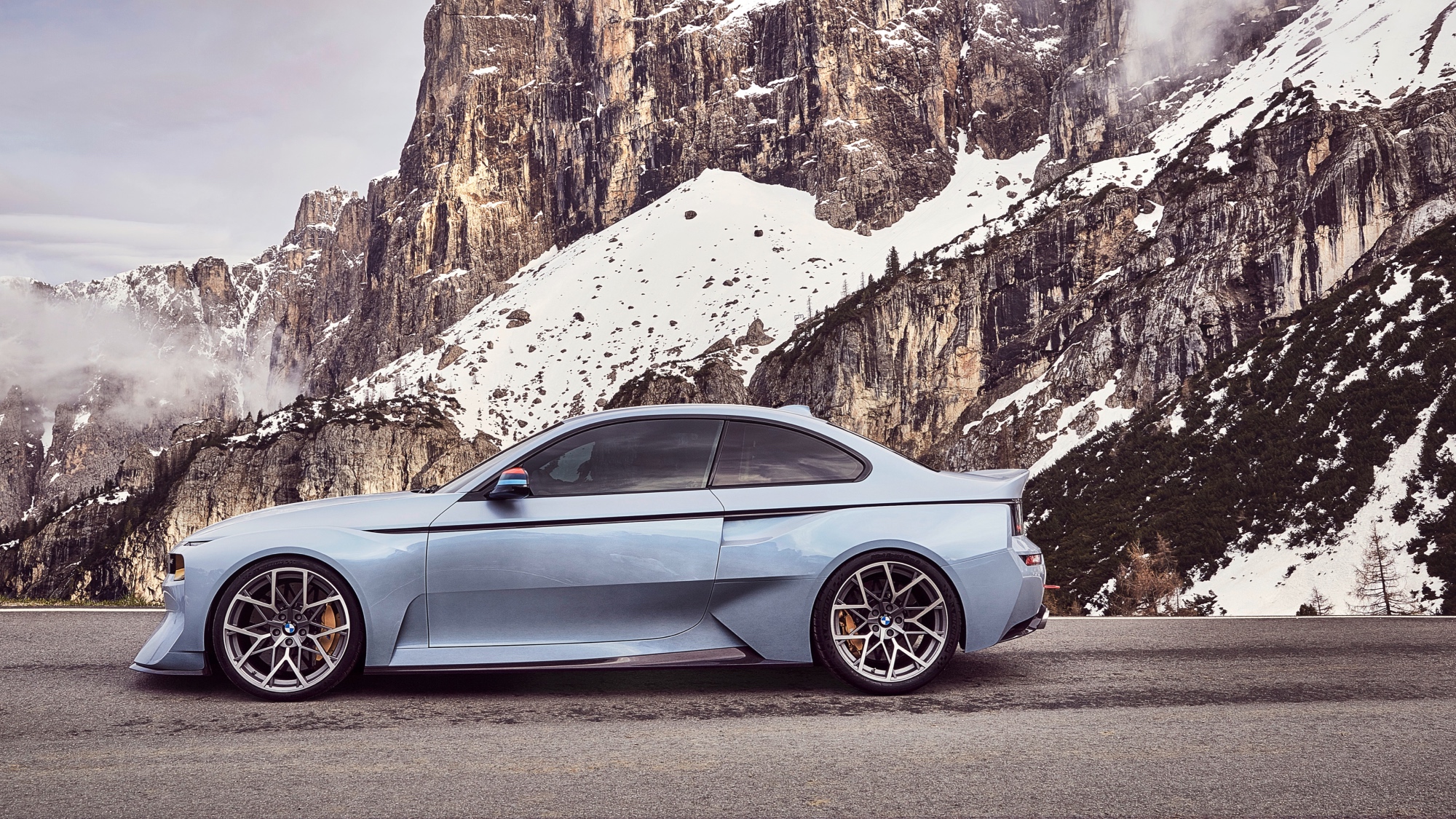 bmw-2002-hommage-1 bmw-2002-hommage-1