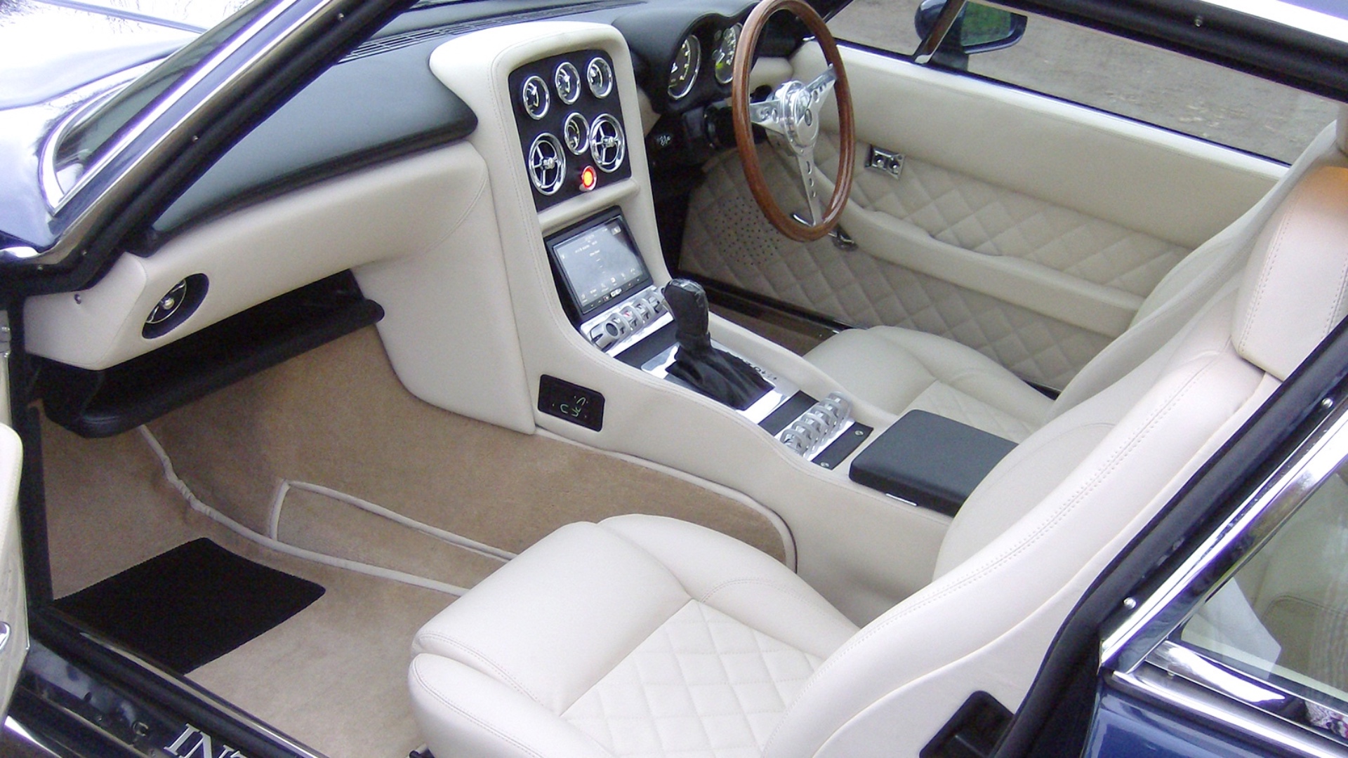 jensen-interceptor-5 jensen-interceptor-5