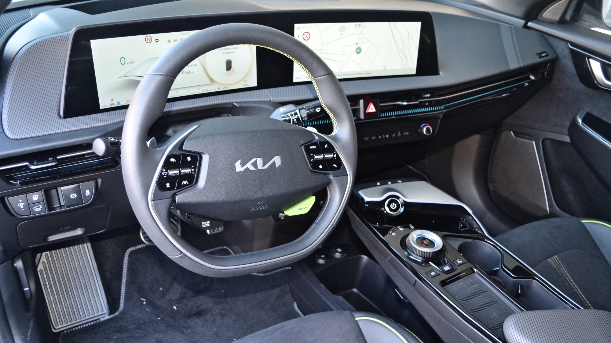 kia-ev6-gt-vs-ford-mustang-mach-e-9