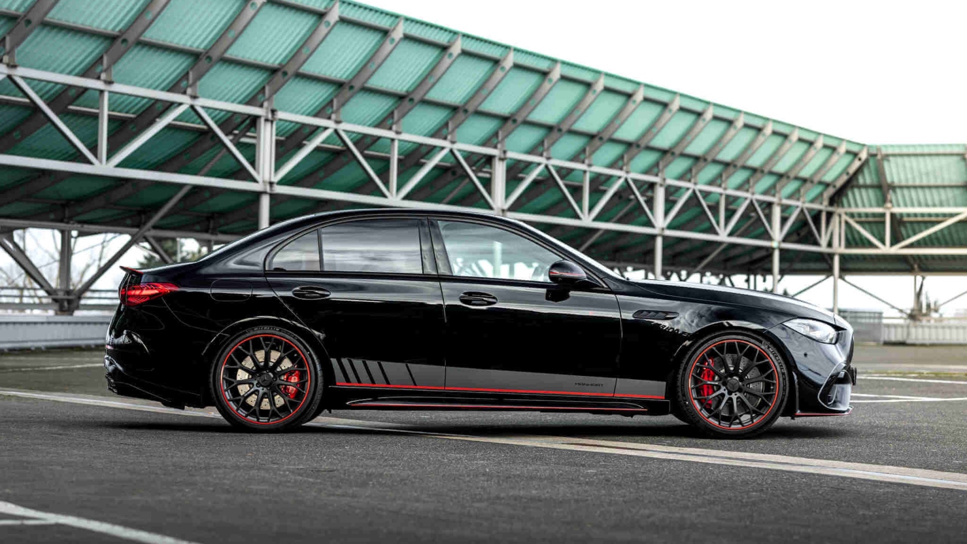 mercedes-c63-amg-MANHART-CRE-700-Website-3 mercedes-c63-amg-MANHART-CRE-700-Website-3