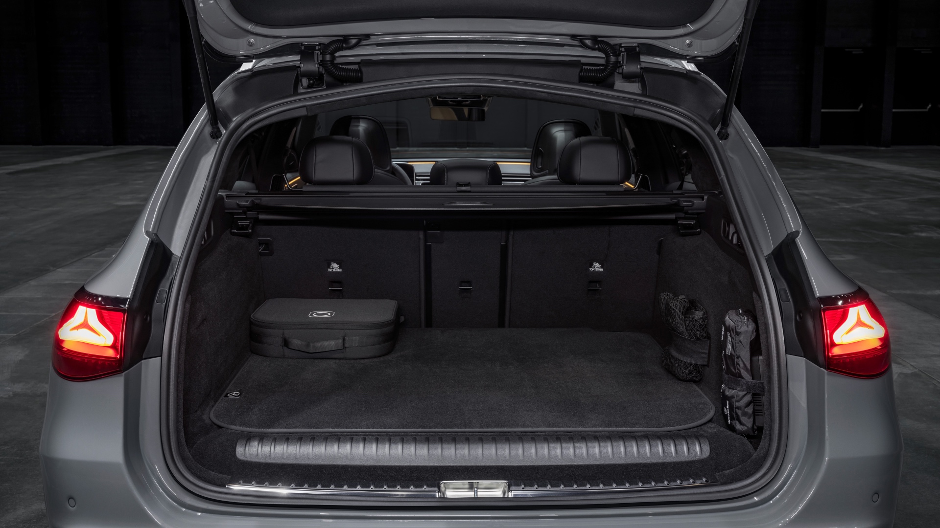 mercedes-e-53-amg-2024-24