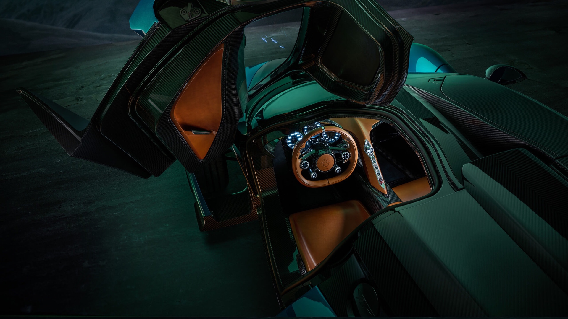 zenvo_02_Aurora_Tur_Interior_Driver_Web zenvo_02_Aurora_Tur_Interior_Driver_Web