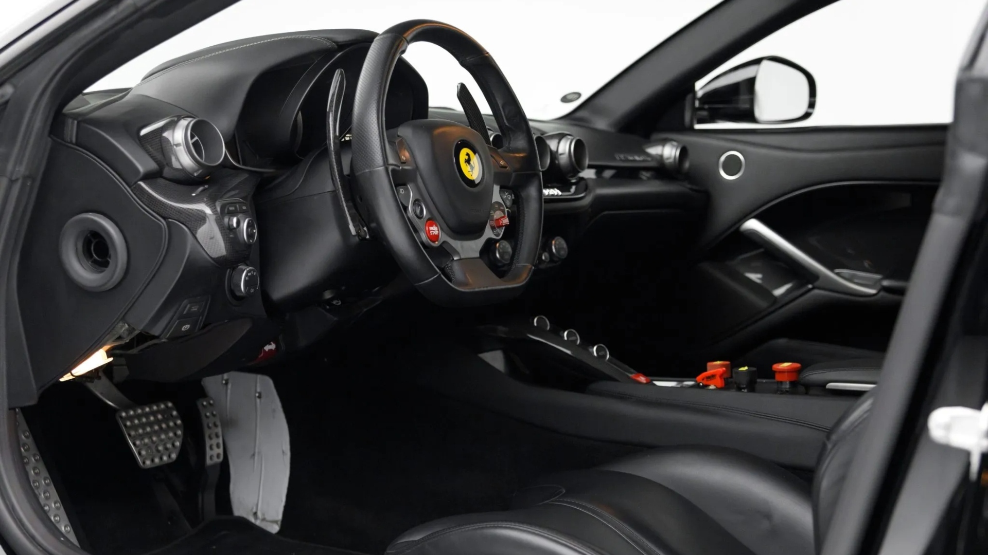 Ferrari-F12-Mulotipo-MP4-13 Ferrari-F12-Mulotipo-MP4-13