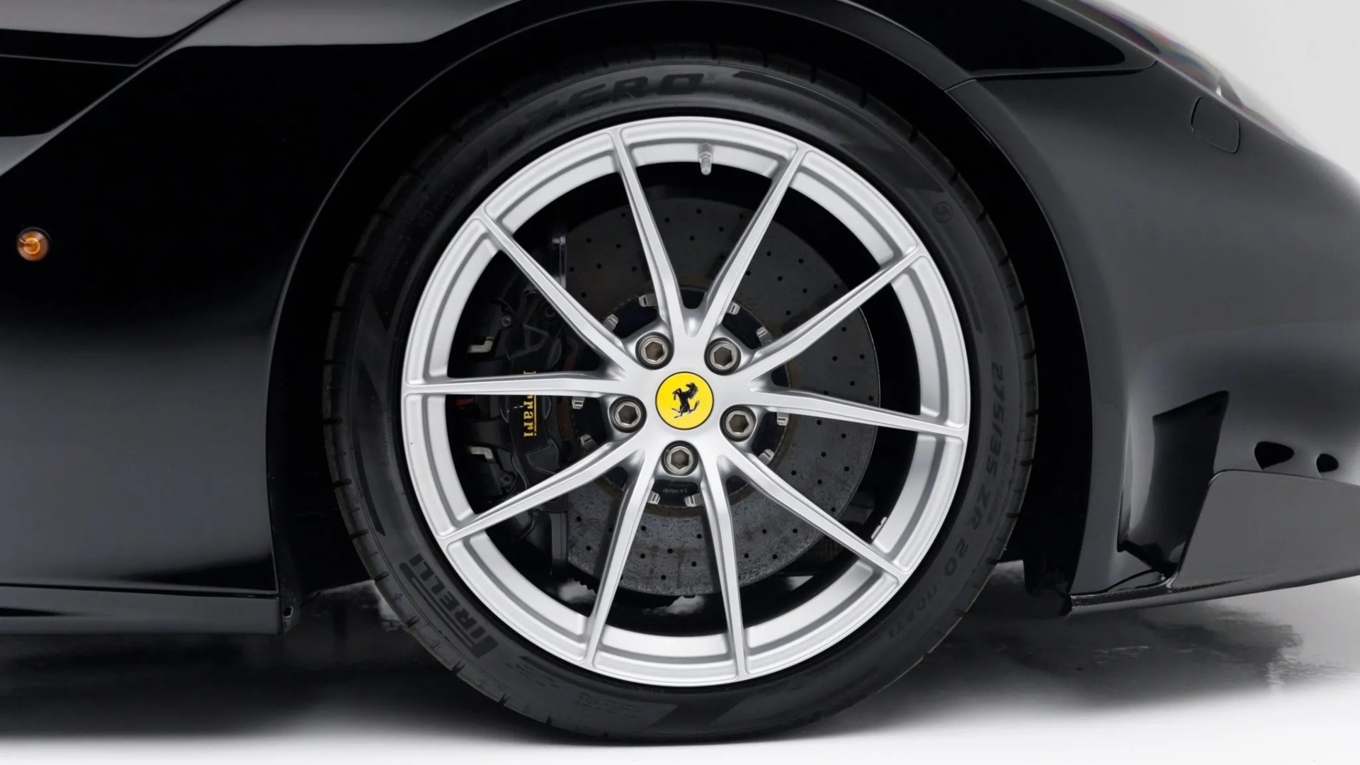 Ferrari-F12-Mulotipo-MP4-3 Ferrari-F12-Mulotipo-MP4-3