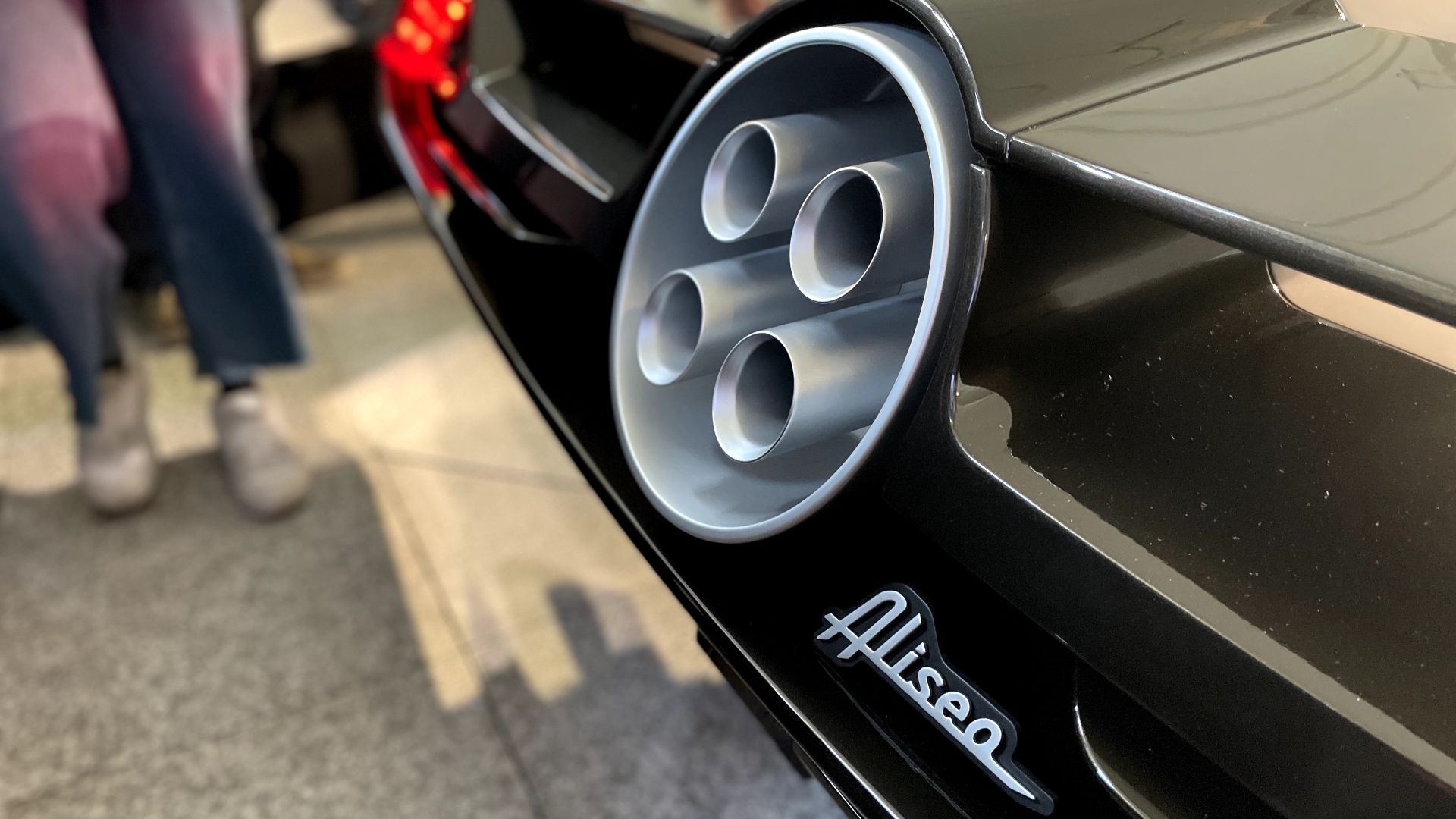 Pagani-Alisea-IED-Torino-2024-25-anni-Zonda-car-design-00005