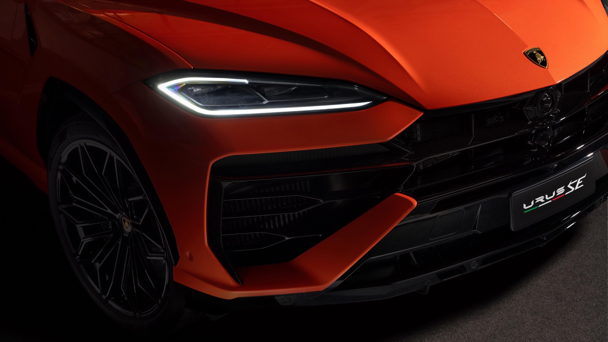 lamborghini-urus-se-9 lamborghini-urus-se-9