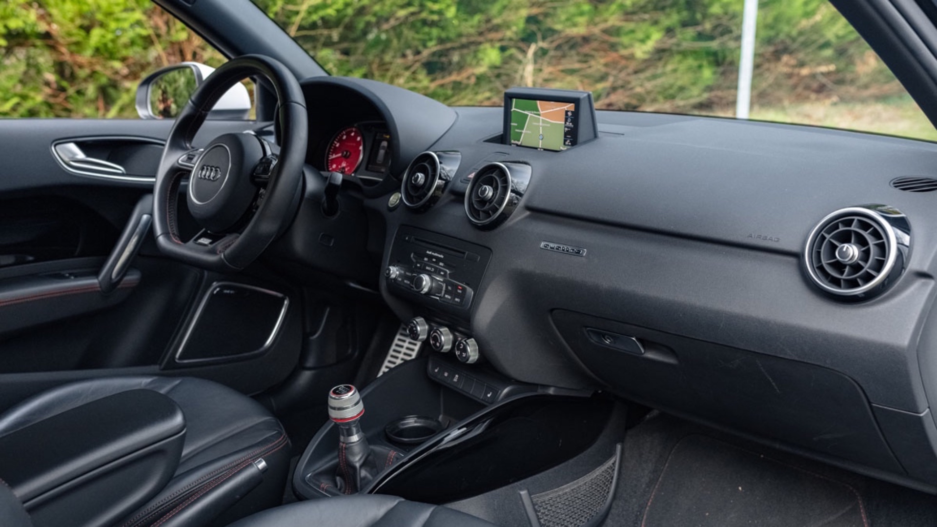 2013-Audi-A1-quattro_464427 2013-Audi-A1-quattro_464427