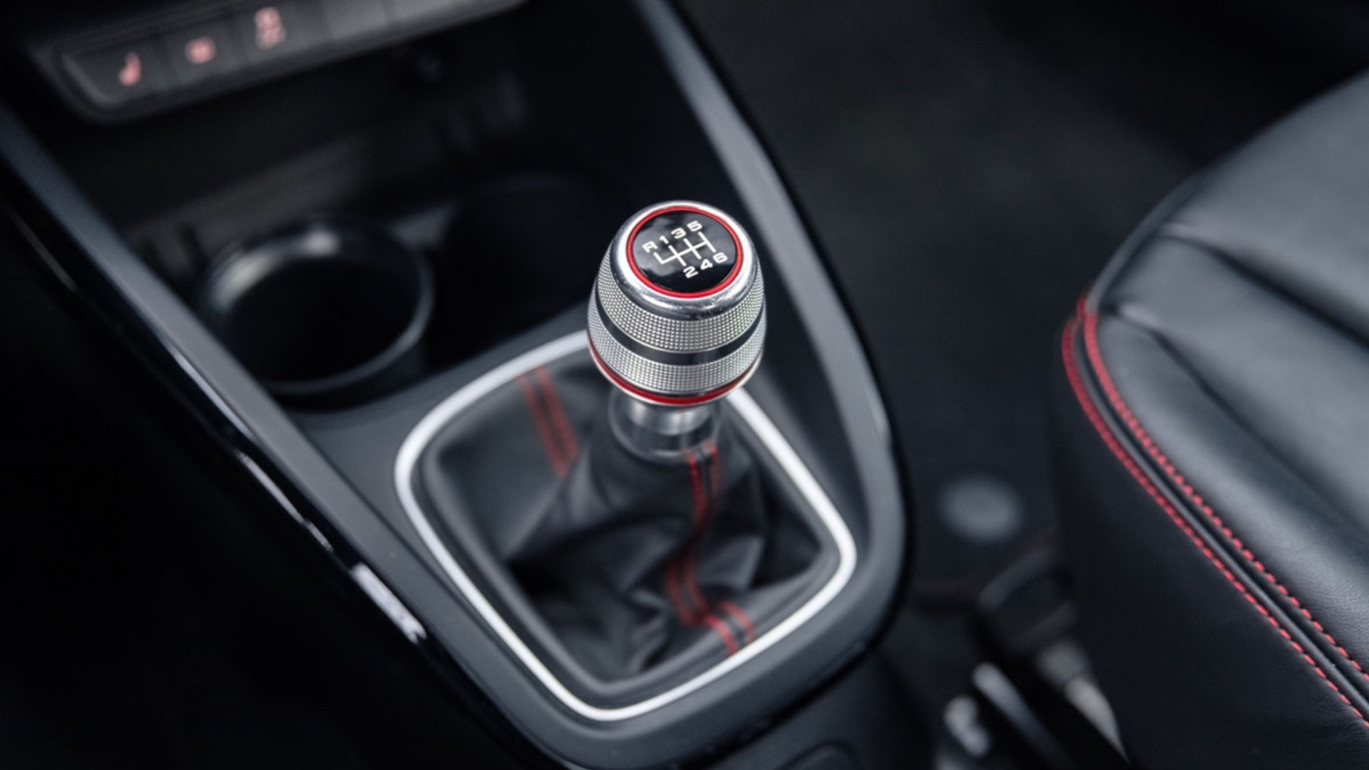 2013-Audi-A1-quattro_555519 2013-Audi-A1-quattro_555519