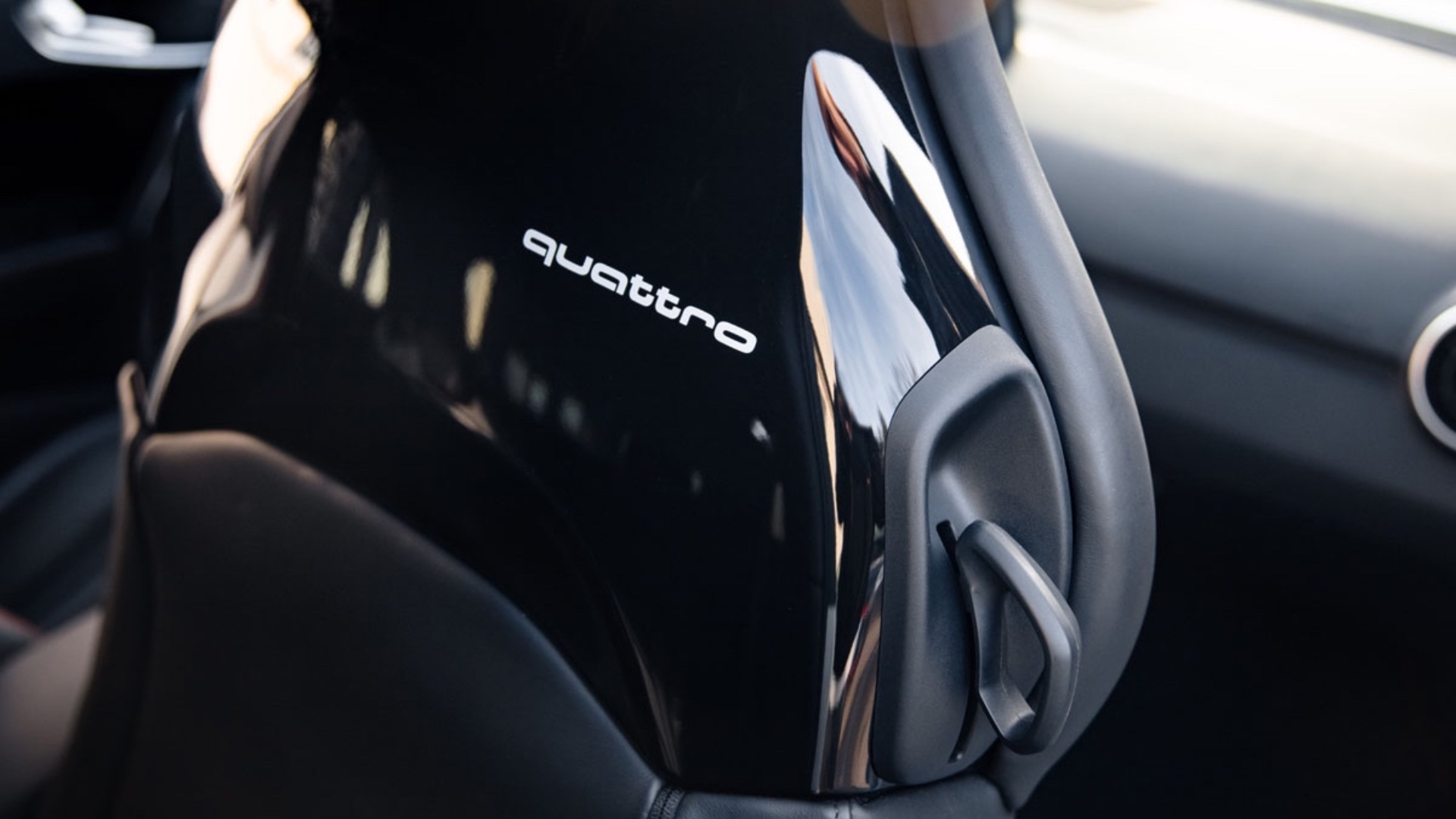 2013-Audi-A1-quattro_678128 2013-Audi-A1-quattro_678128