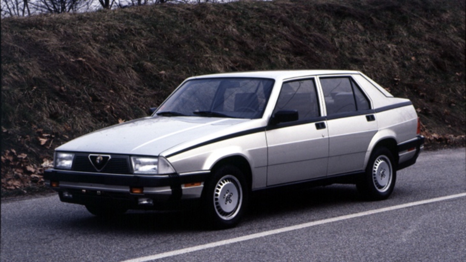 Alfa-Romeo-Milano-3 Alfa-Romeo-Milano-3