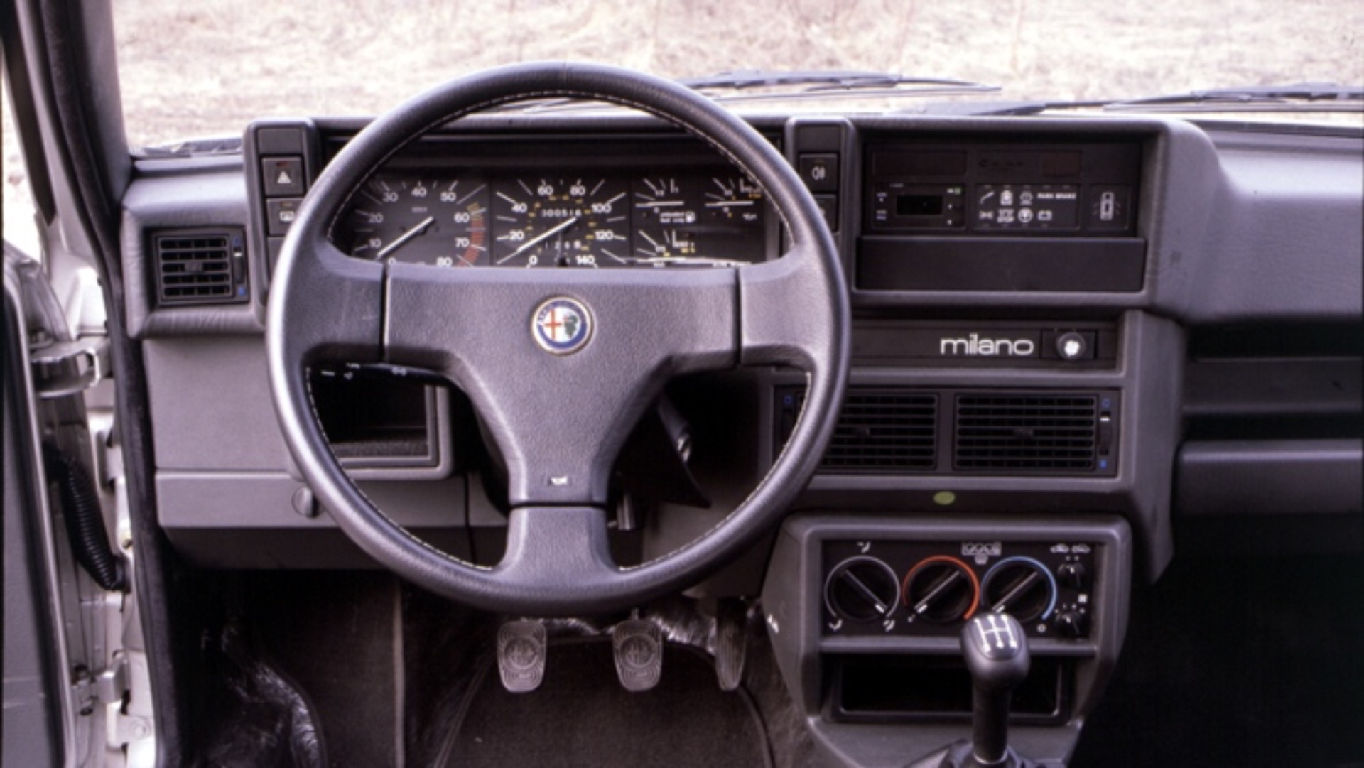 Alfa-Romeo-Milano-5 Alfa-Romeo-Milano-5