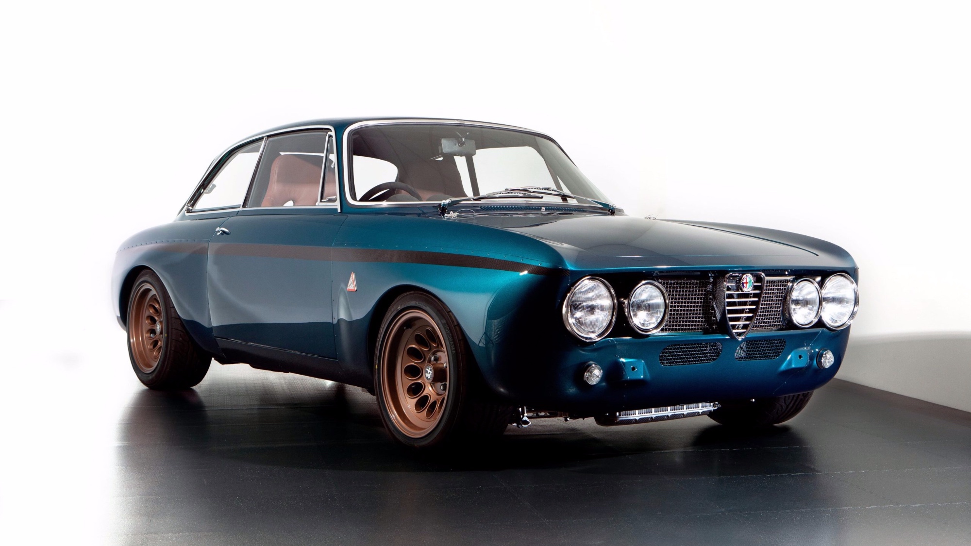 Alfaholics-GTA-R-290-WIDEBODY-3