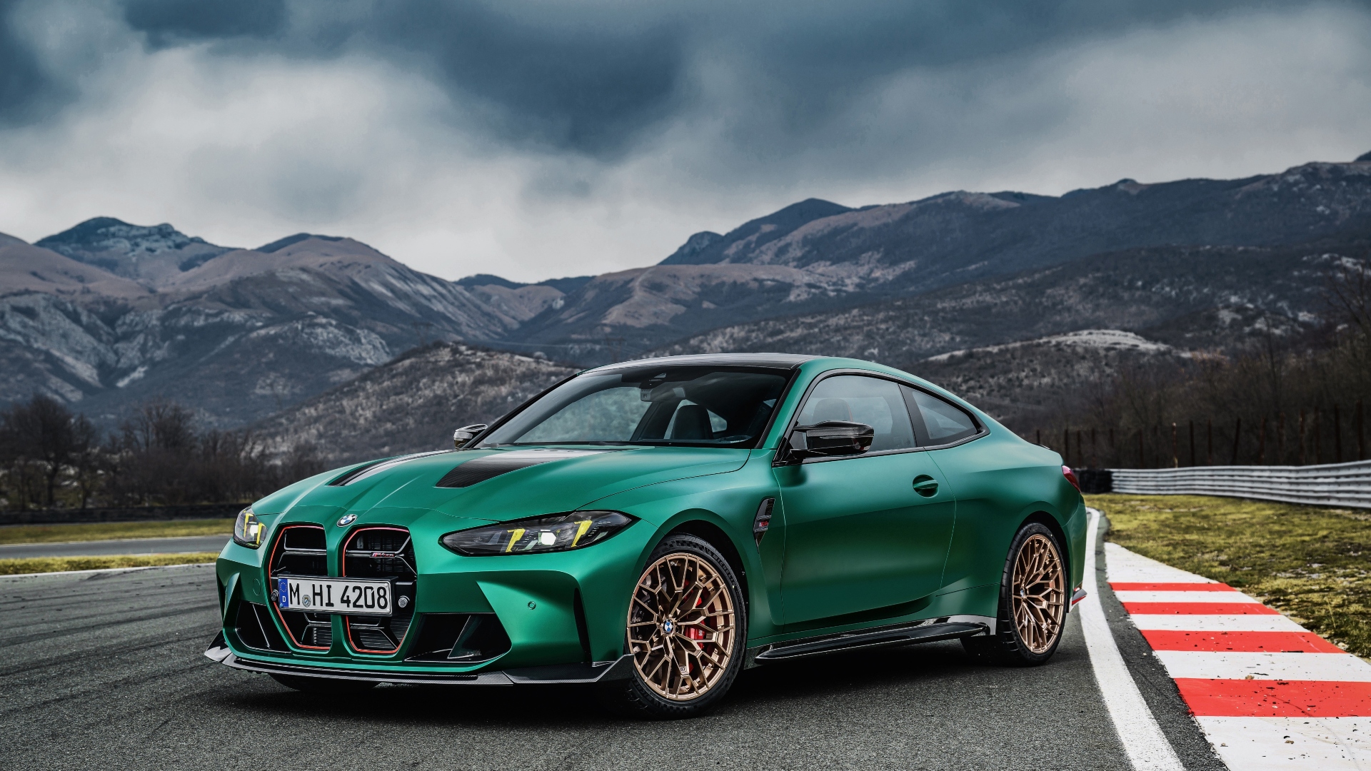 BMW-M4-CS-2024-6 BMW-M4-CS-2024-6