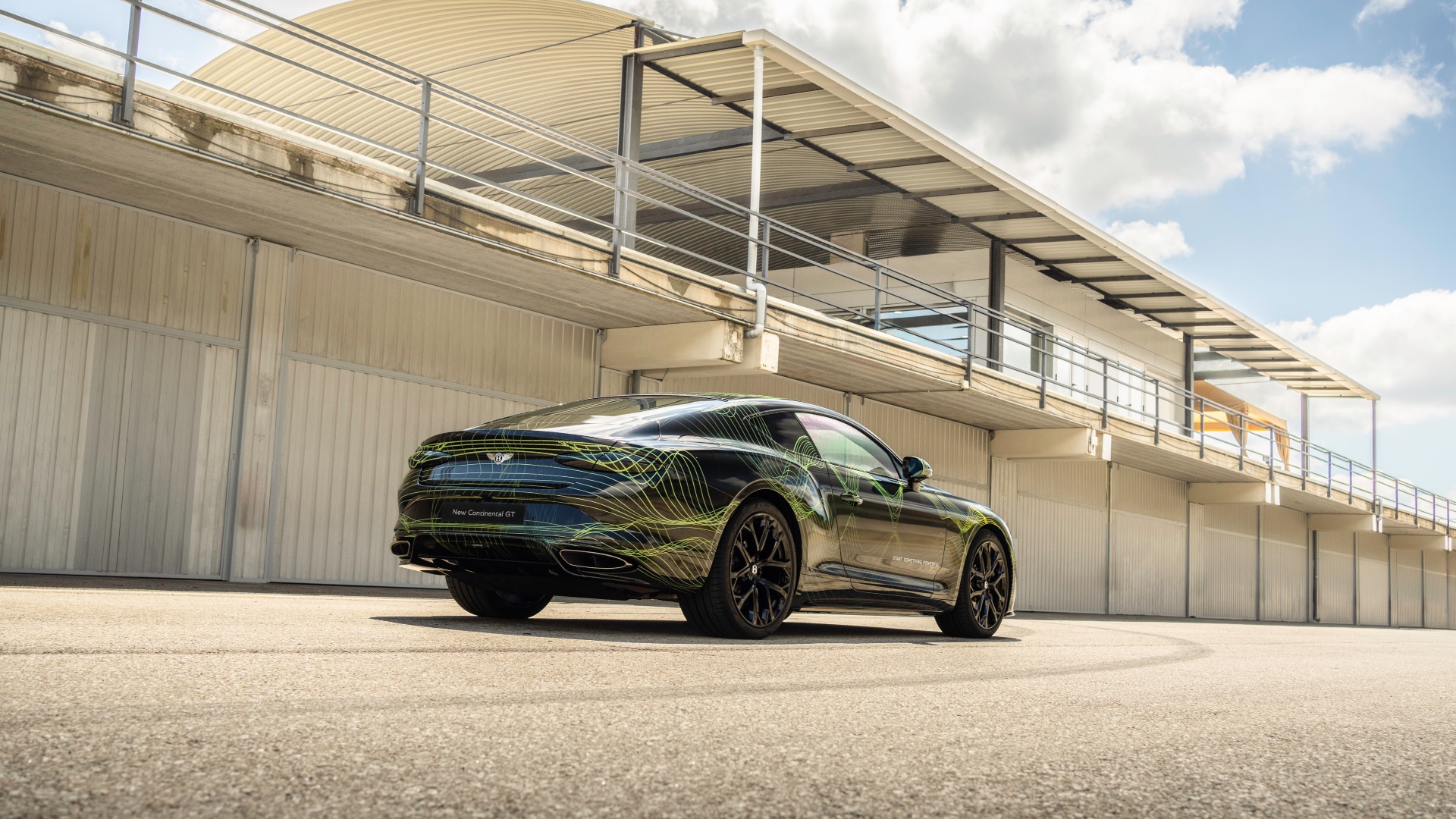 Bentley-Continental-GT-Speed-2024-plug-in-11