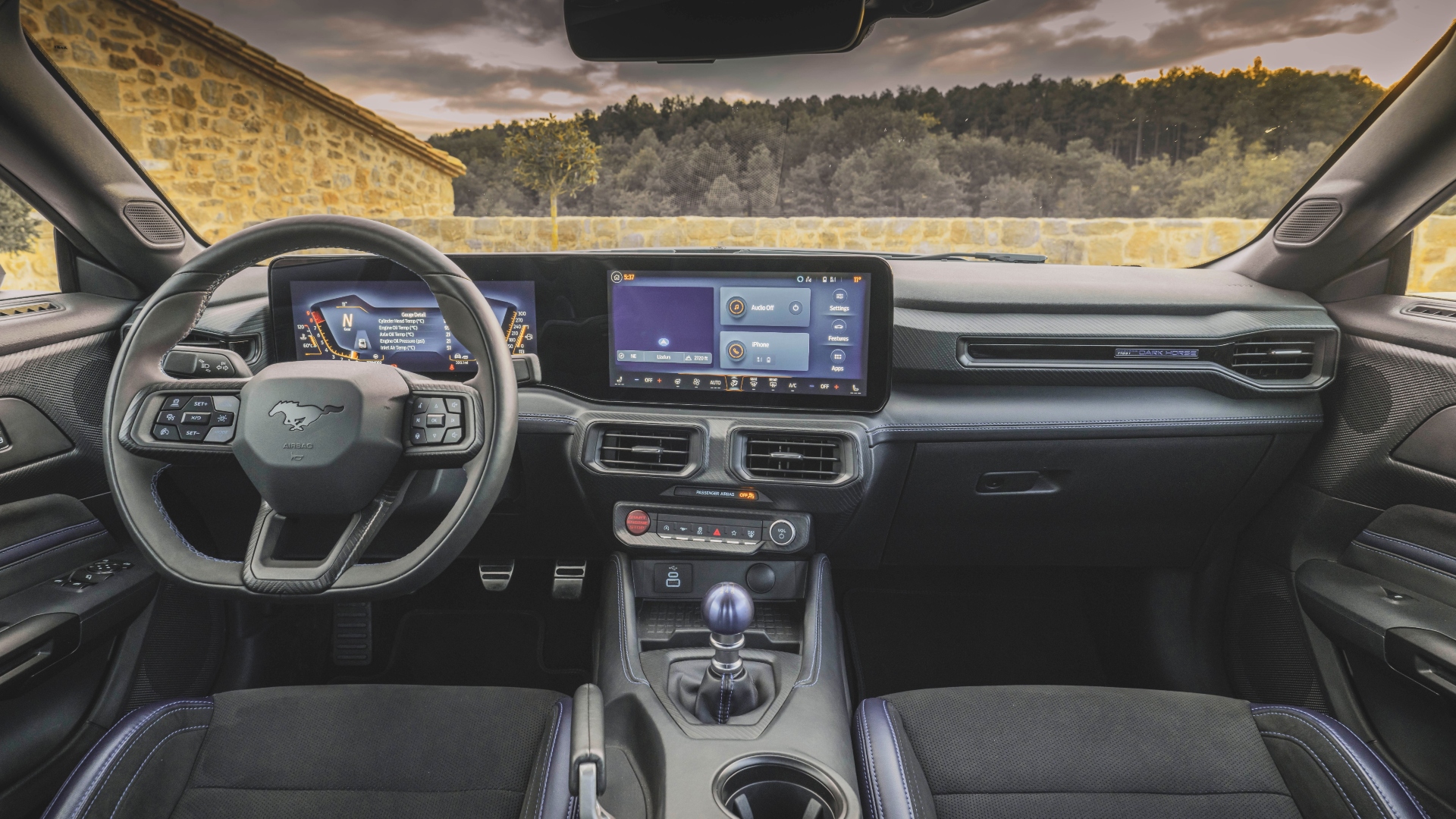 Dark_Horse_Blue_Ember_015 Dark_Horse_Blue_Ember_015