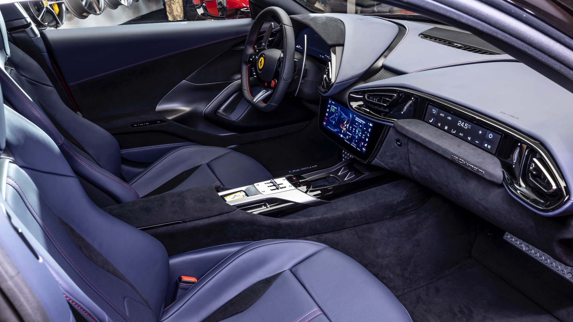 Ferrari-12Cilindri-6