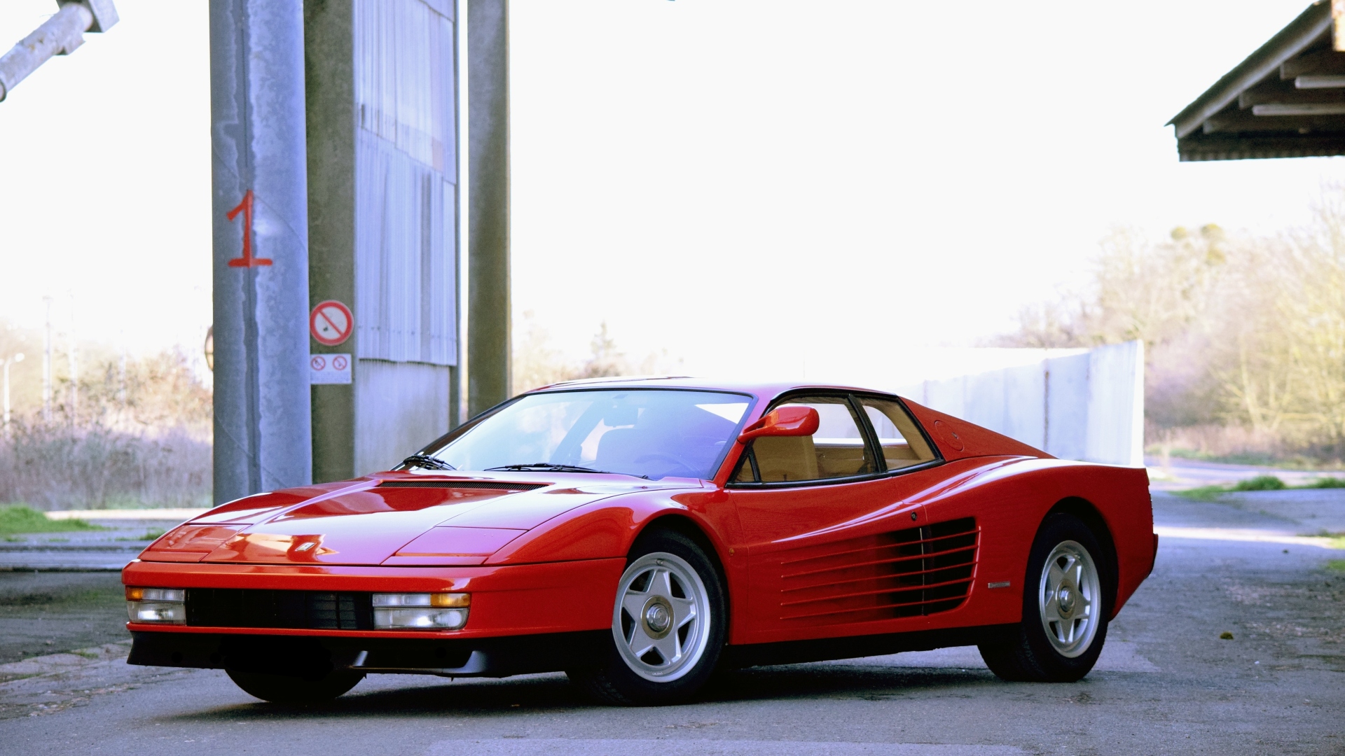 Ferrari-Testarossa-10