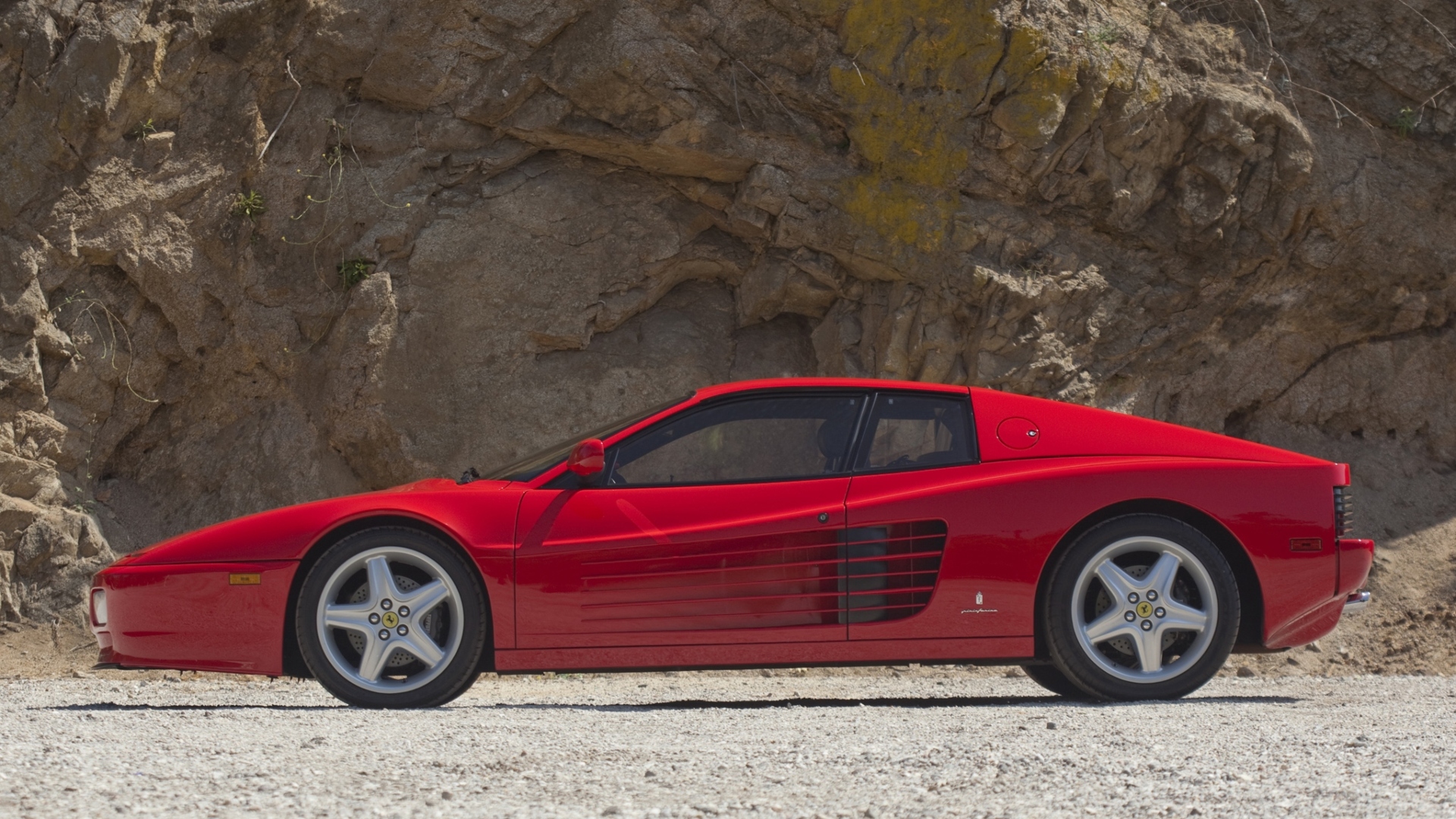 Ferrari-Testarossa-4