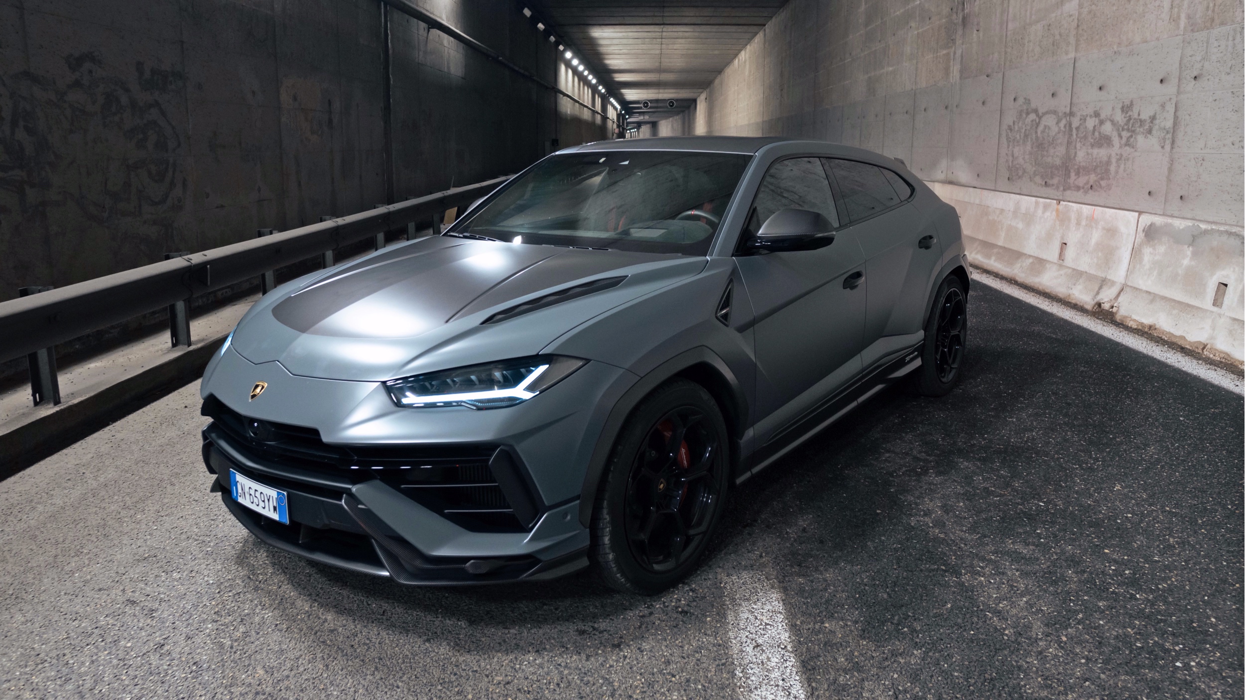 Lamborghini-Urus-Performante-prova-test-drive-davide-bo-foto-48 Lamborghini-Urus-Performante-prova-test-drive-davide-bo-foto-48