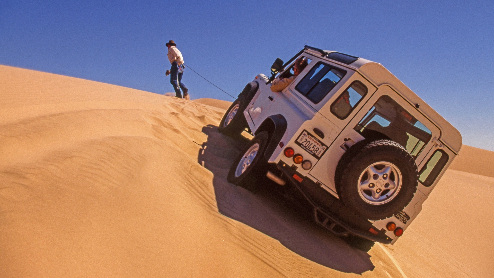 Land-Rover-Defender-5