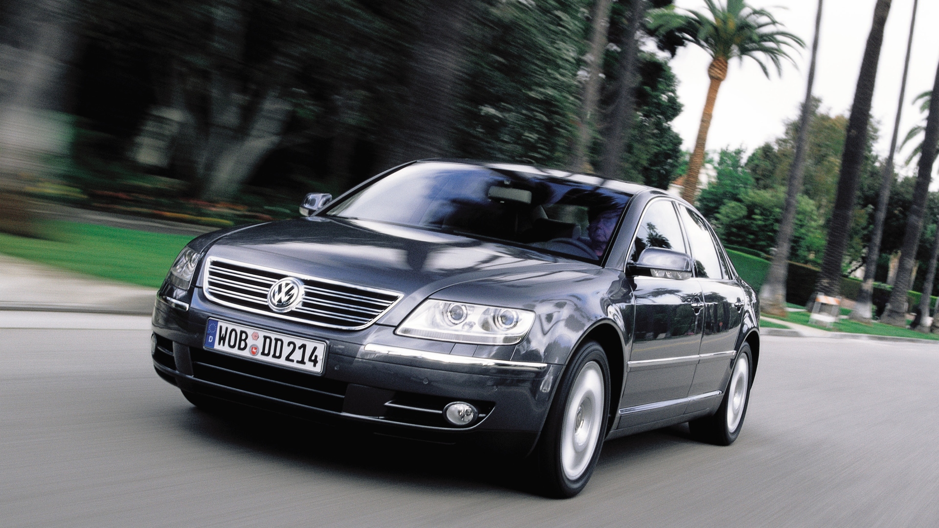 Exterior: Street life Exterior: Street life