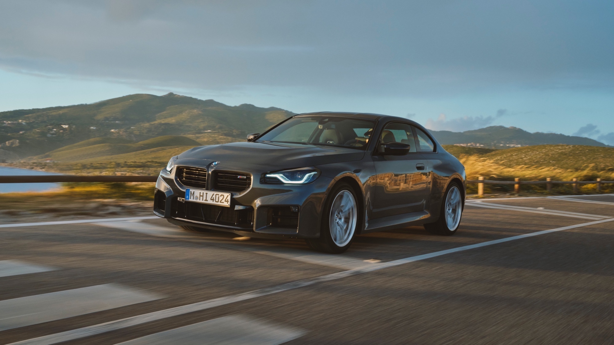 BMW-M2-2024-6 BMW-M2-2024-6