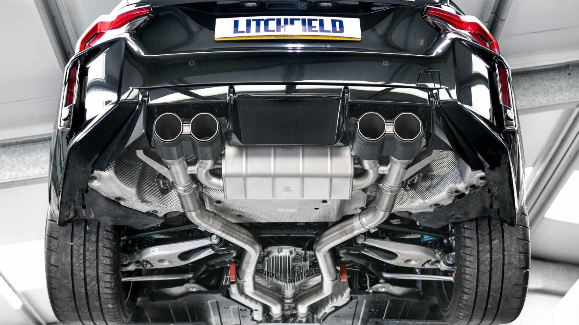 BMW-M2-by-Litchfield-2024-6