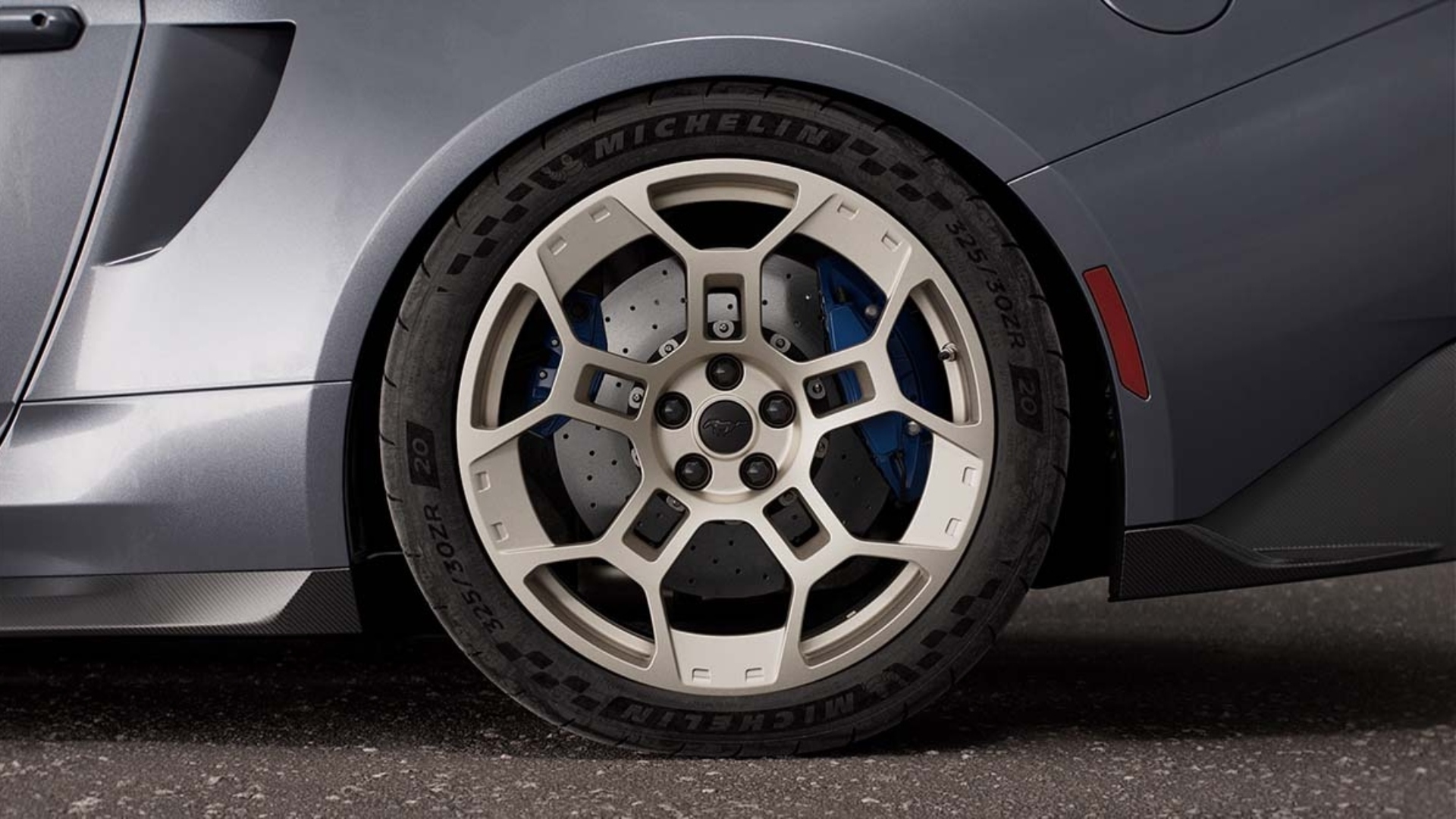 Ford-Mustang-GTD-sospensioni-push-rod-2024-12