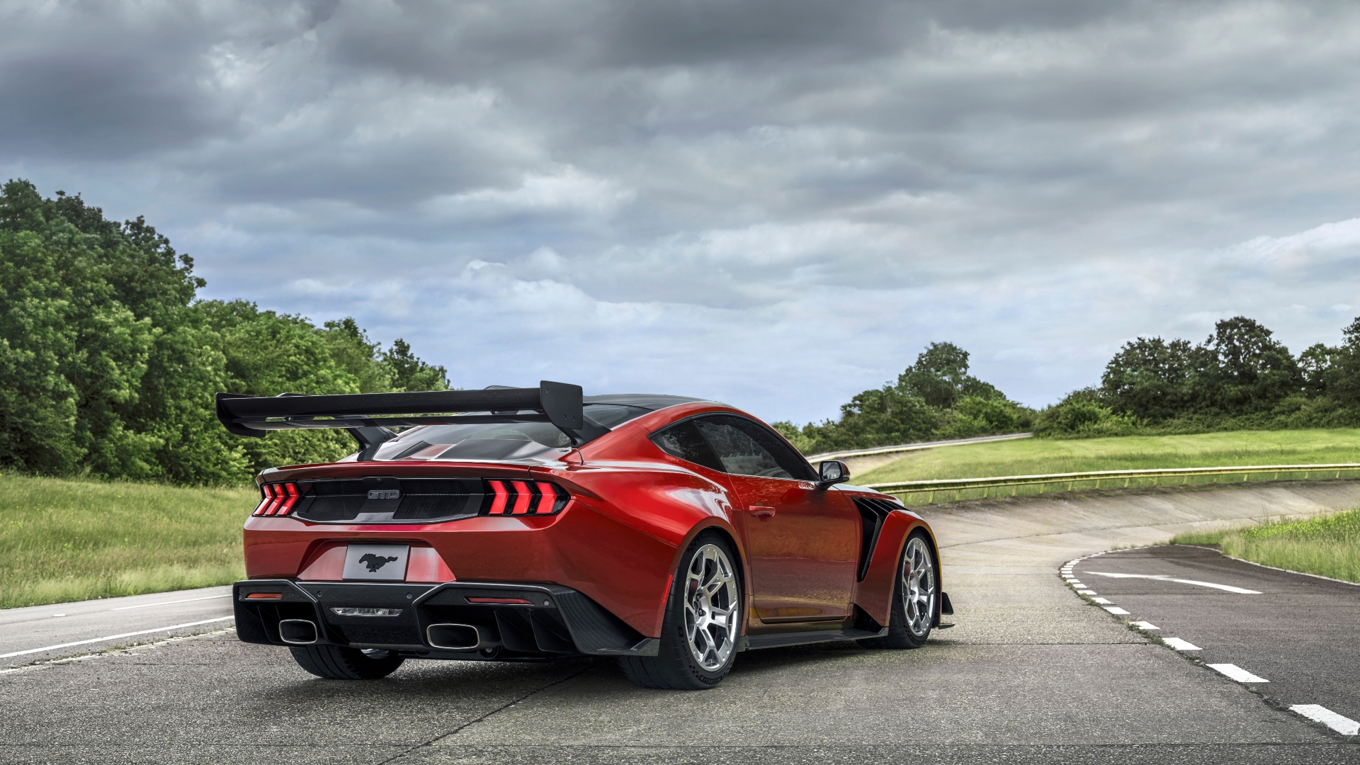 Ford-Mustang-GTD-sospensioni-push-rod-2024-2