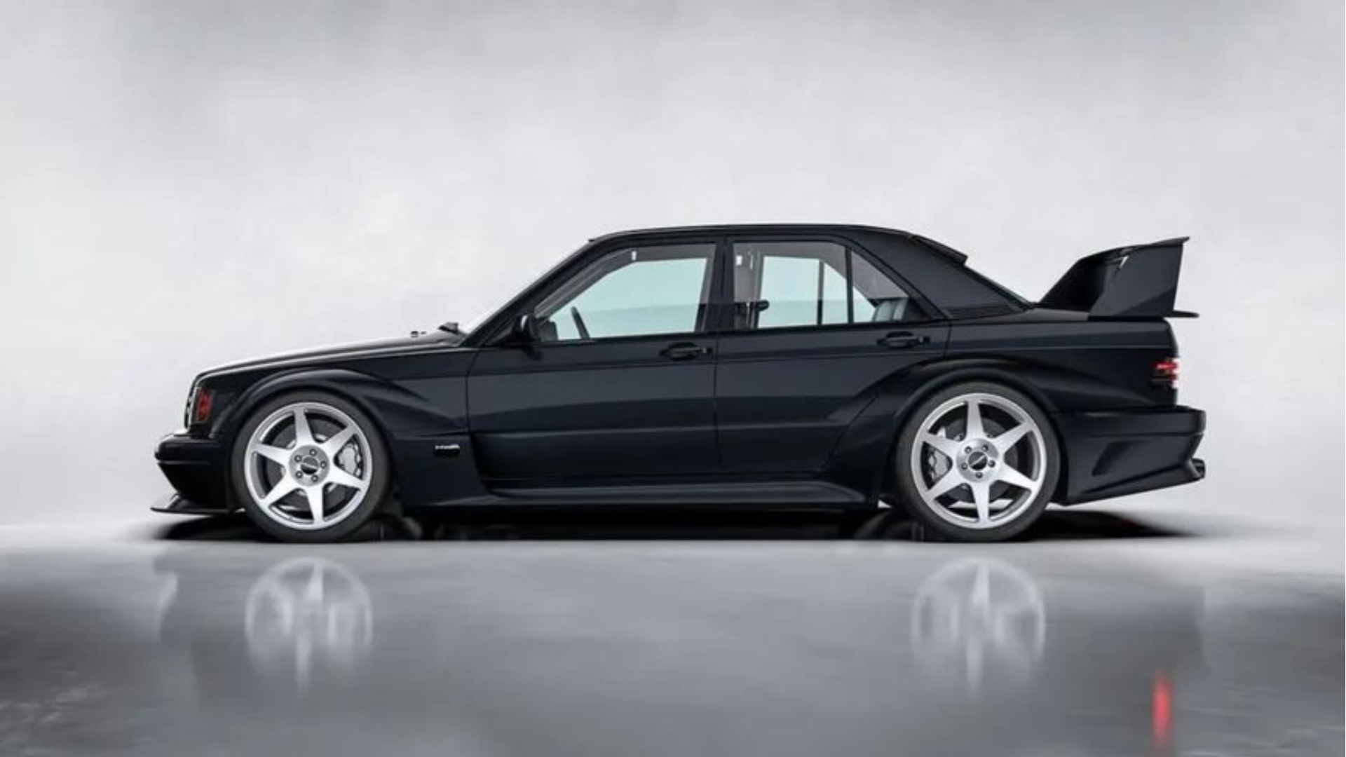 HWA-Mercedes-190E-25-16-evo-ii-2-asta-2024-4 HWA-Mercedes-190E-25-16-evo-ii-2-asta-2024-4