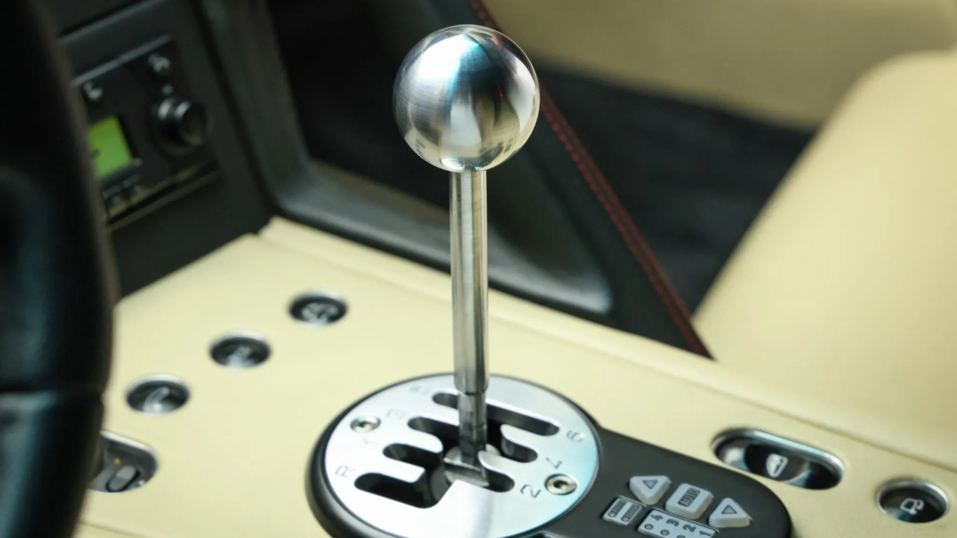 Lamborghini-Murciélago-cambio-manuale-asta-2024-9 Lamborghini-Murciélago-cambio-manuale-asta-2024-9