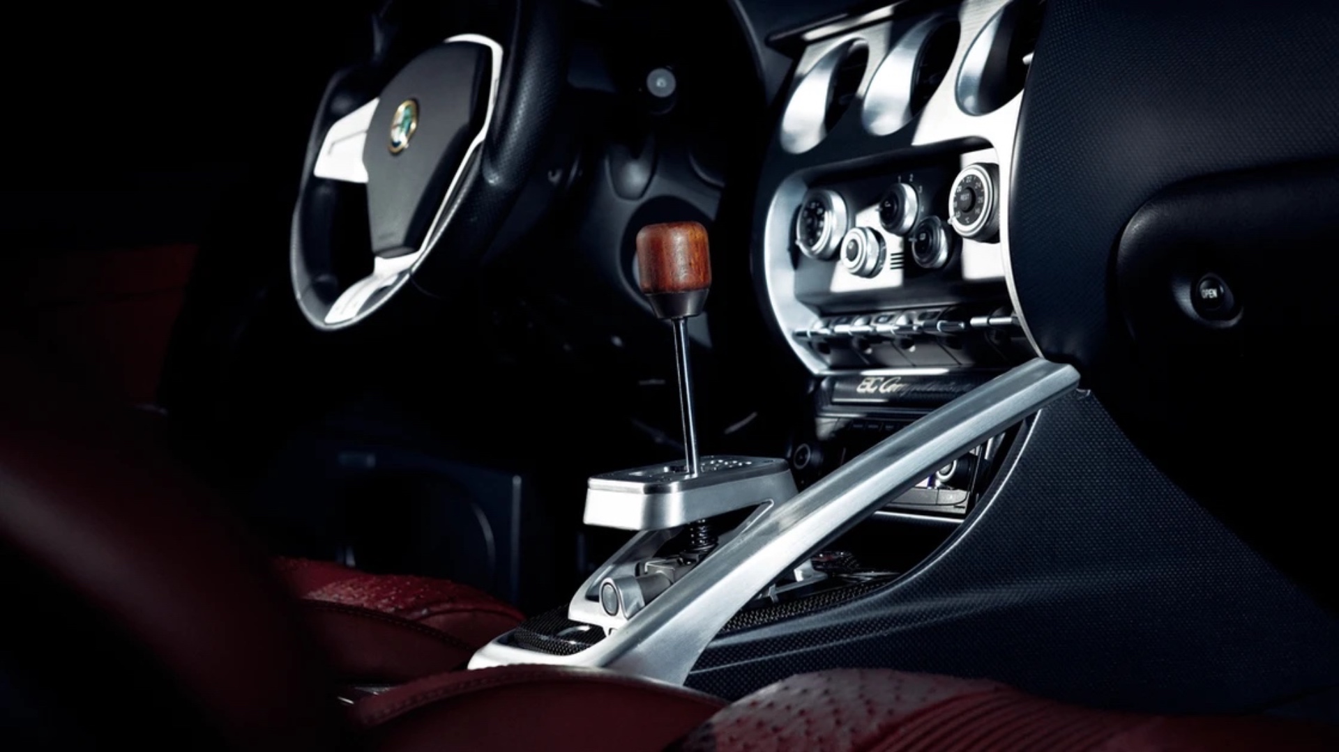 Con Officine Fioravanti la 8C diventa manuale