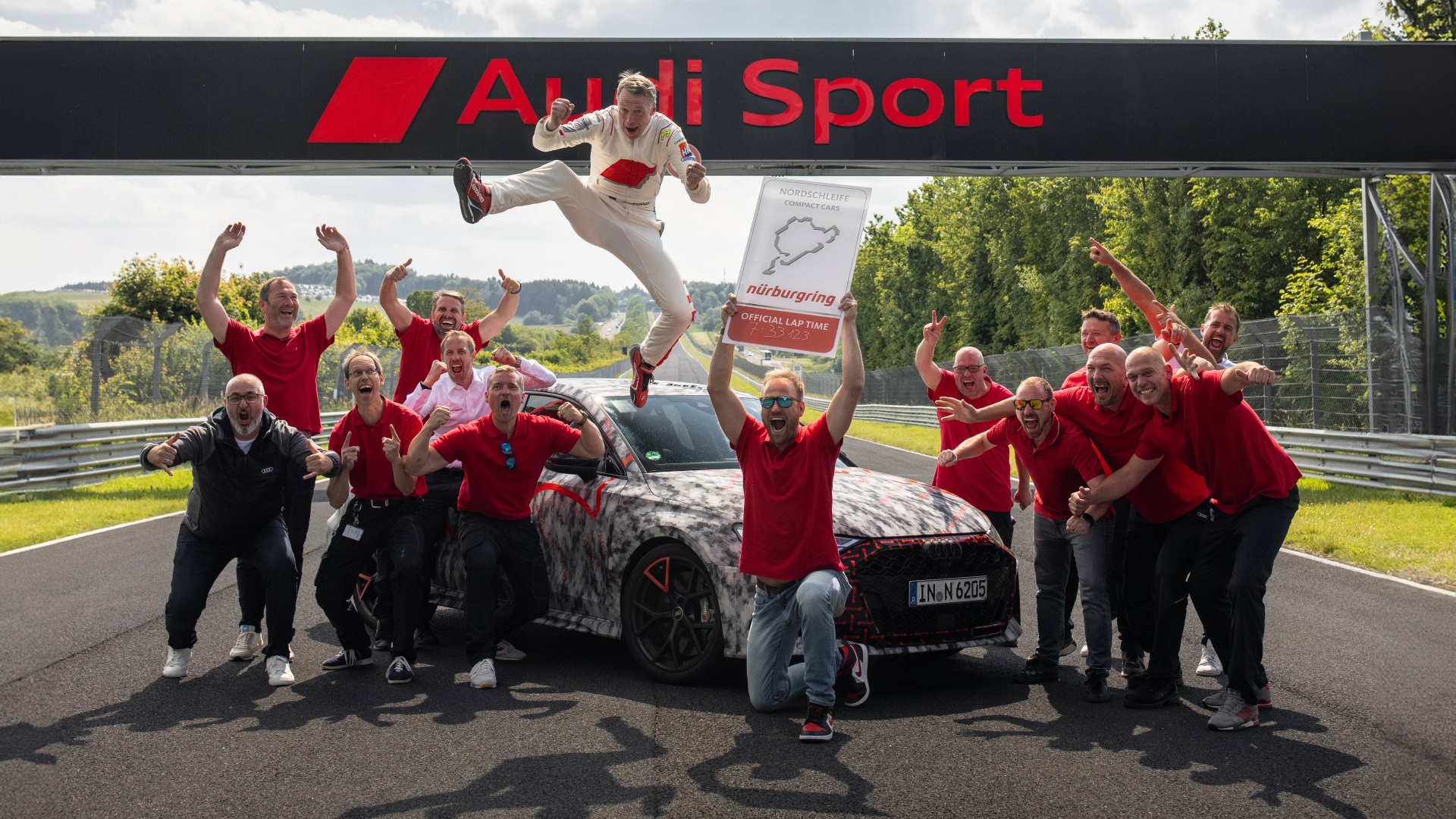 L’Audi RS3 si (ri)mangia il Nürburgring