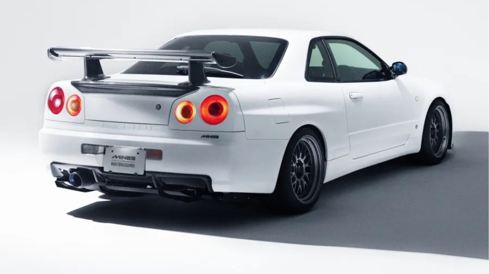 GT-R-R34-restomod-built-by-legends-2.jpg GT-R-R34-restomod-built-by-legends-2.jpg