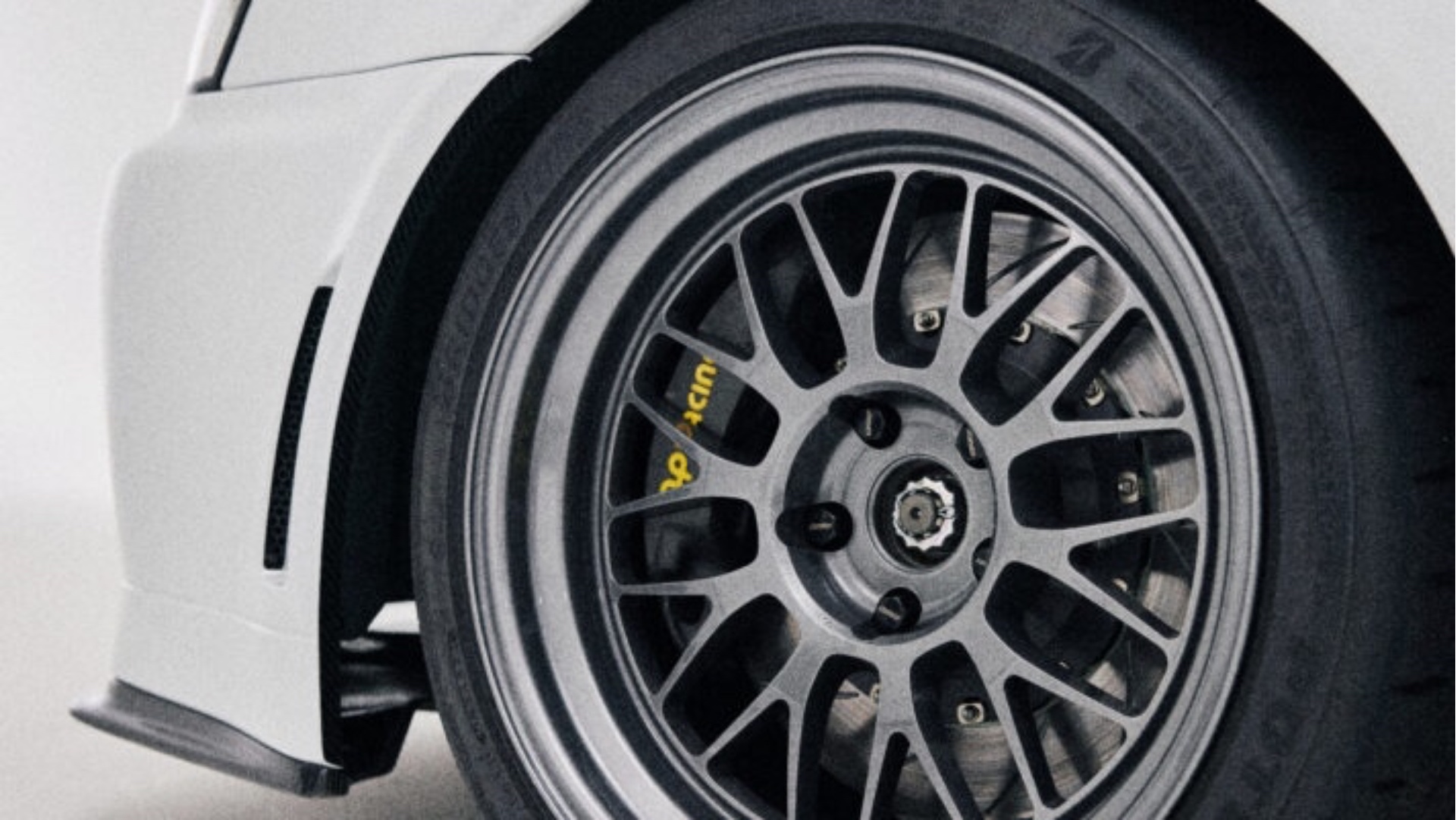 GT-R-R34-restomod-built-by-legends-8 GT-R-R34-restomod-built-by-legends-8