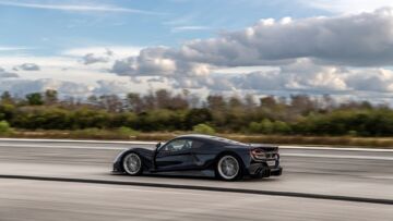 Hennessey-Venom-F5-record-quarto-di-miglio-2024-1 Hennessey-Venom-F5-record-quarto-di-miglio-2024-1