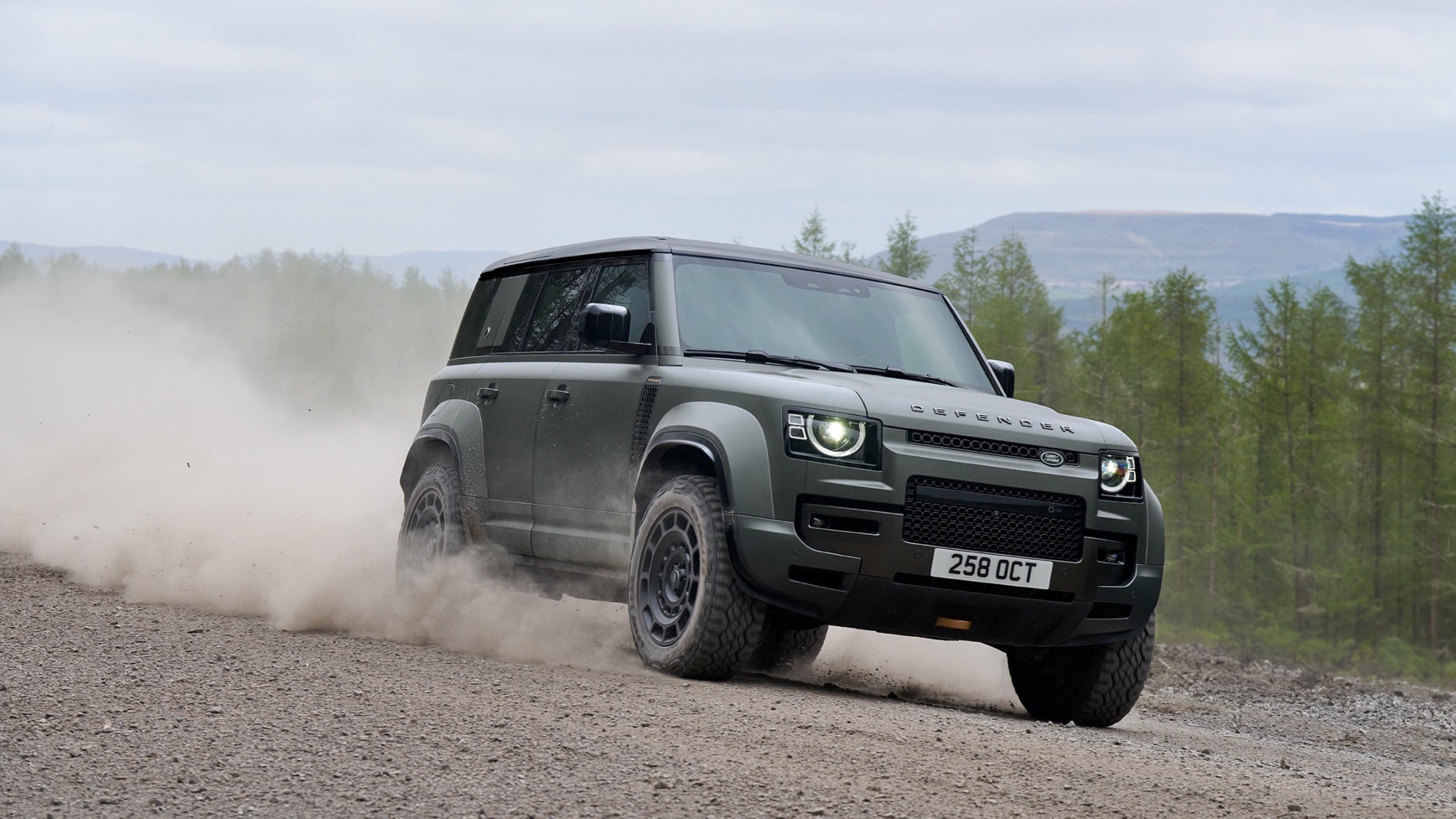 Land-Rover-Defender-Octa-2024-1 Land-Rover-Defender-Octa-2024-1