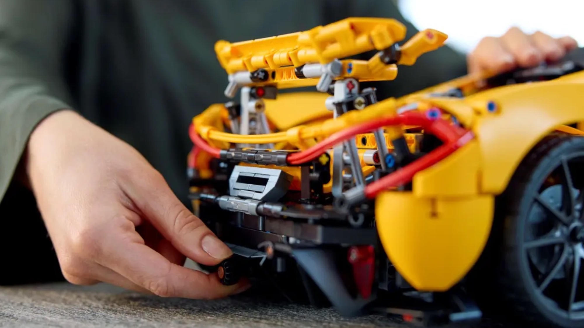 Con LEGO la McLaren P1 si costruisce in salotto Con LEGO la McLaren P1 si costruisce in salotto
