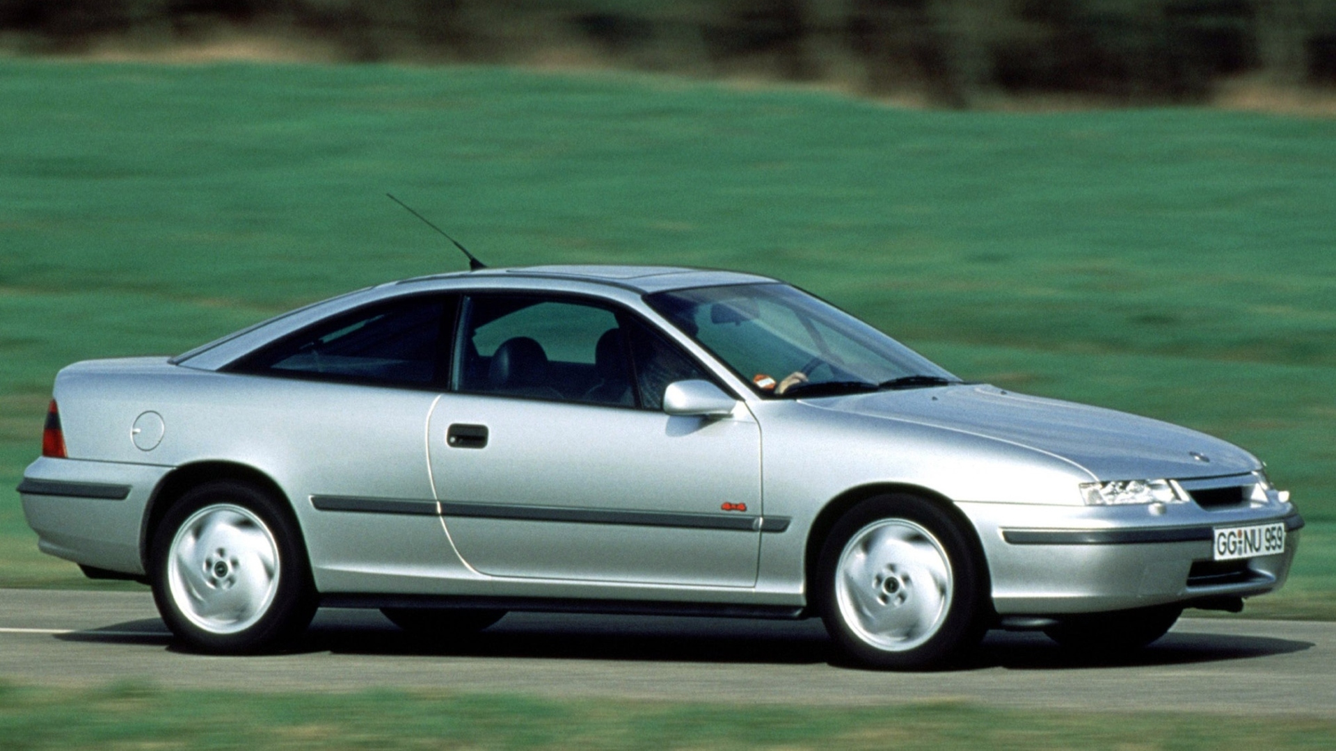 Opel-Calibra-10