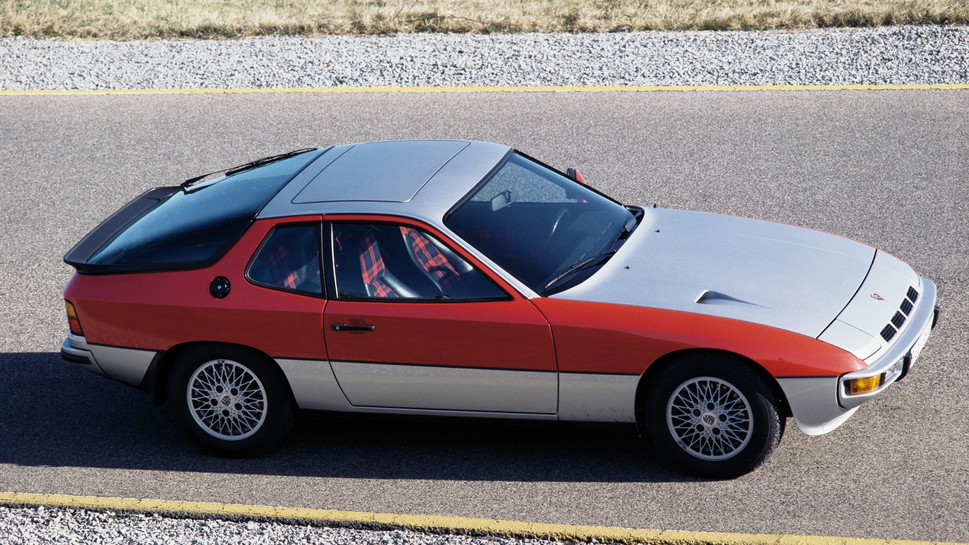 Porsche-924-10