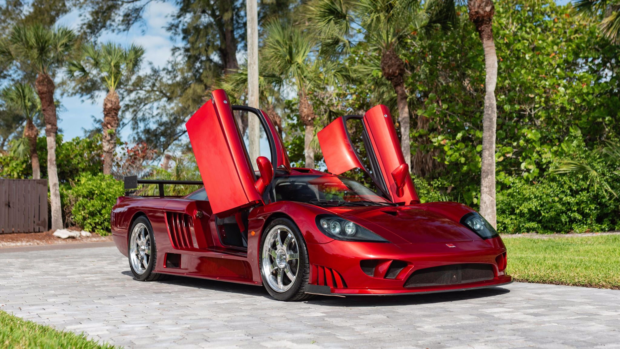 SALEEN S7 TWIN TURBO COMPETITION PACKAGE BRING A TRAILER 12 SALEEN S7 TWIN TURBO COMPETITION PACKAGE BRING A TRAILER 12
