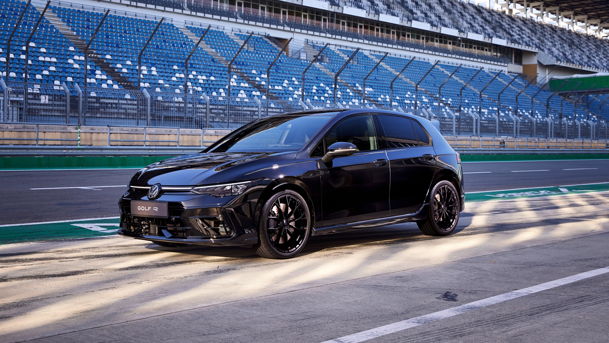 Volkswagen-Golf-R-2024-1 Volkswagen-Golf-R-2024-1