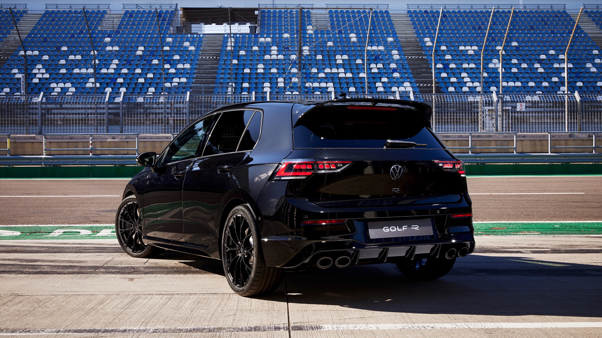 Volkswagen-Golf-R-2024-3 Volkswagen-Golf-R-2024-3