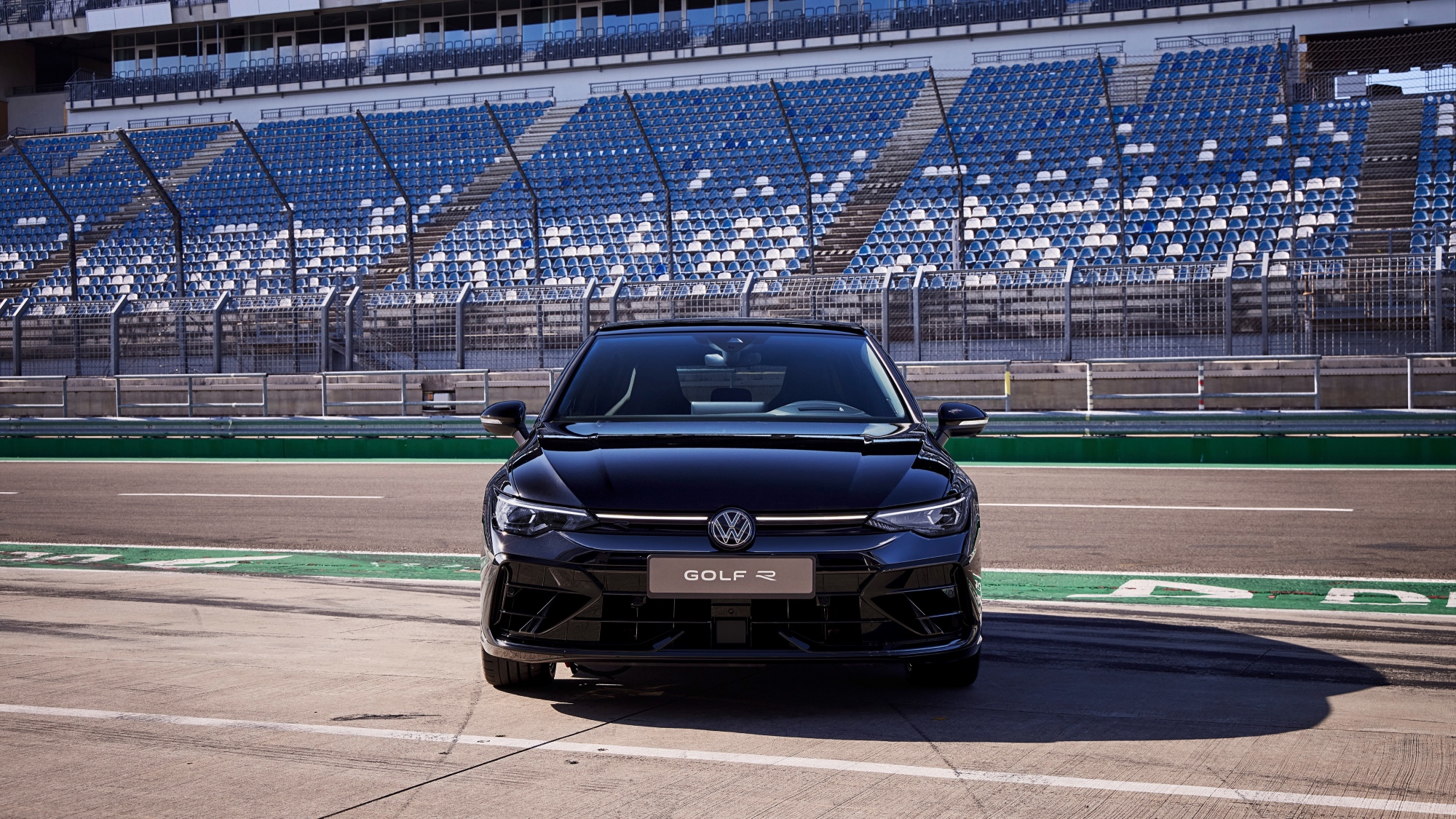 Volkswagen-Golf-R-2024-4 Volkswagen-Golf-R-2024-4