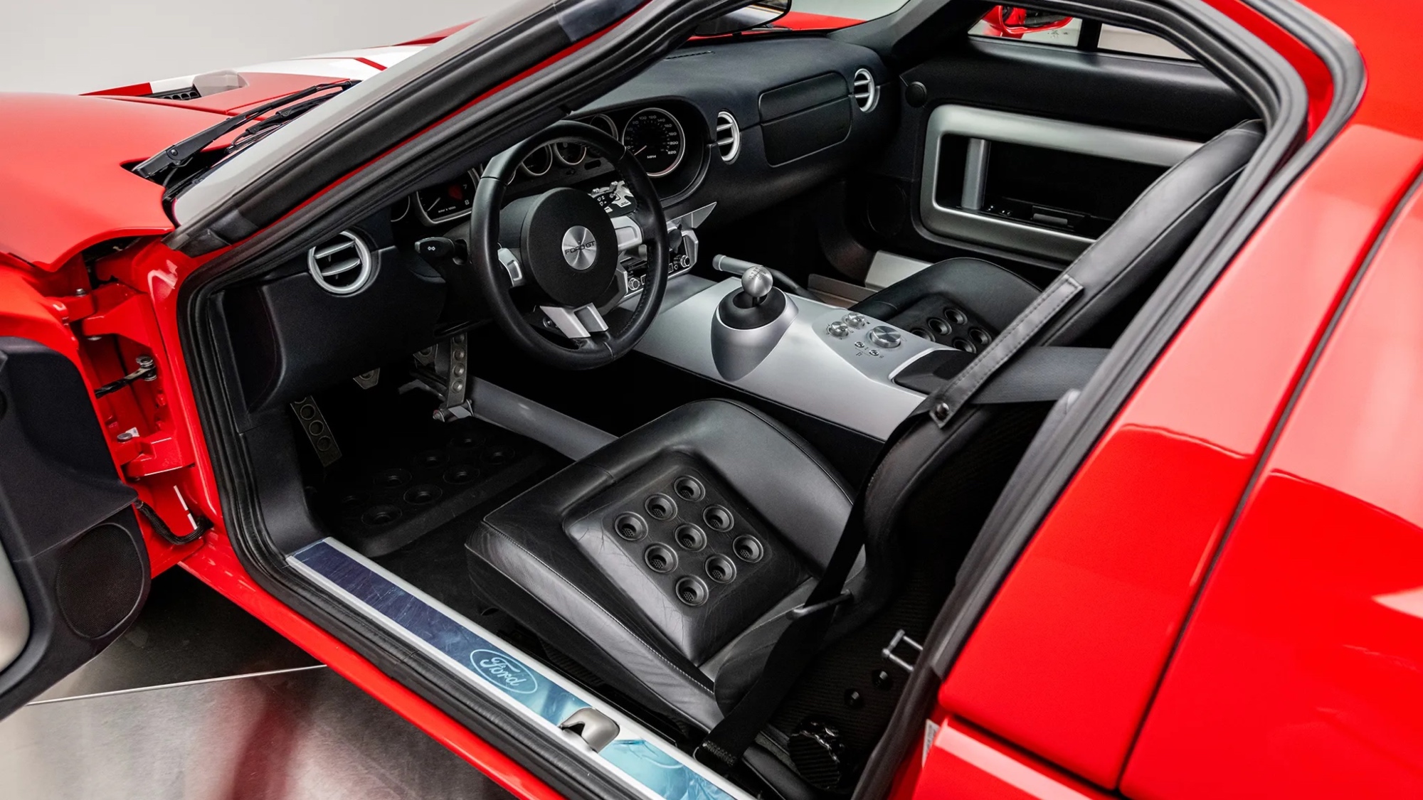 bring-a-trailer-ford-gt-hennessey-15 bring-a-trailer-ford-gt-hennessey-15