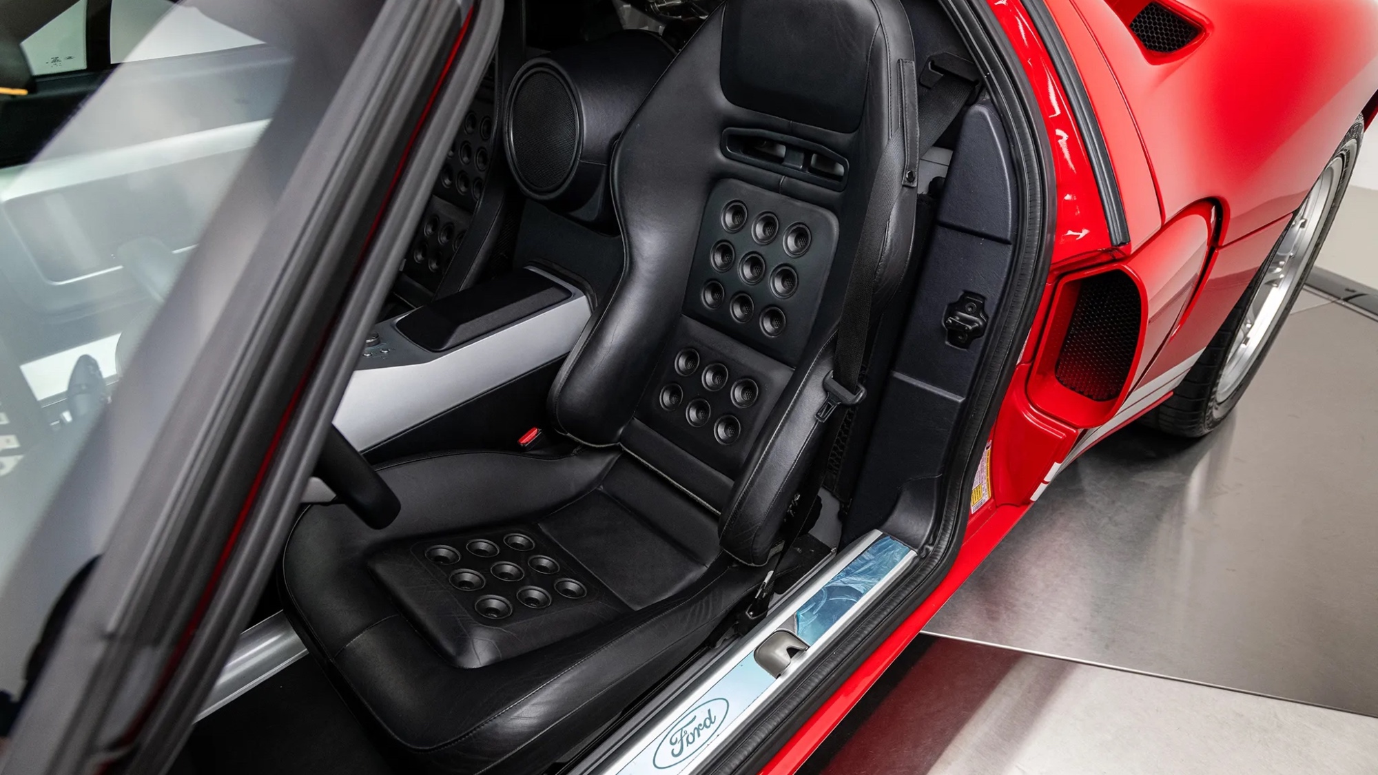 bring-a-trailer-ford-gt-hennessey-16 bring-a-trailer-ford-gt-hennessey-16