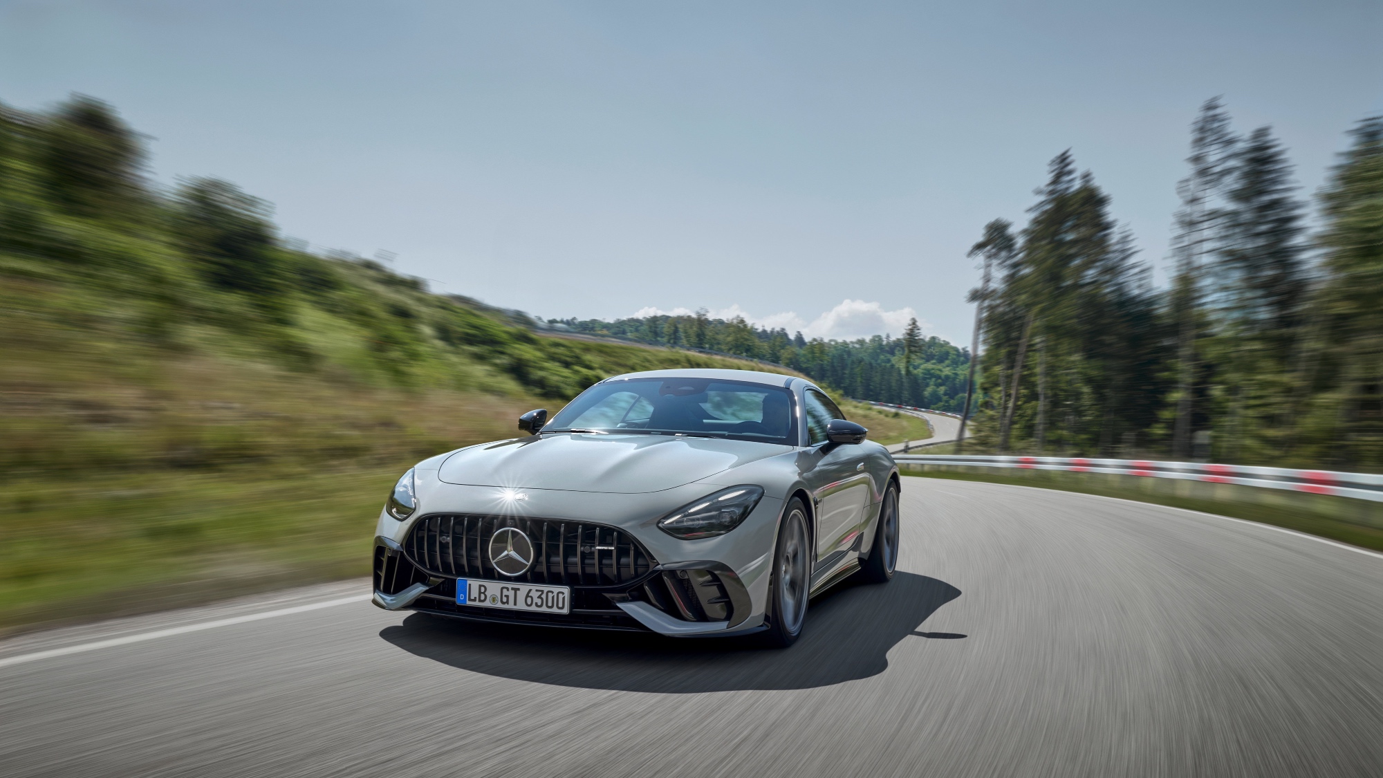 mercedes-amg-gt-pro-2024-1