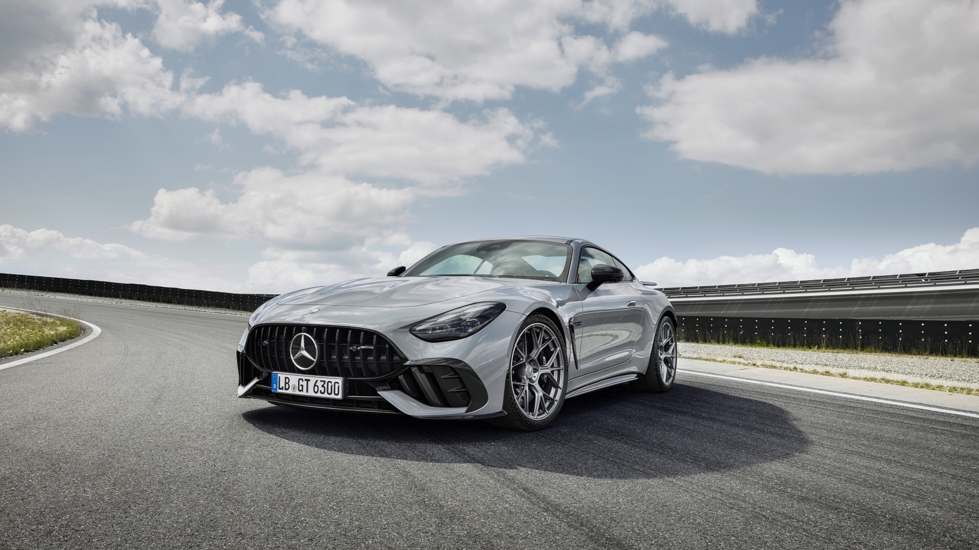 mercedes-amg-gt-pro-2024-12