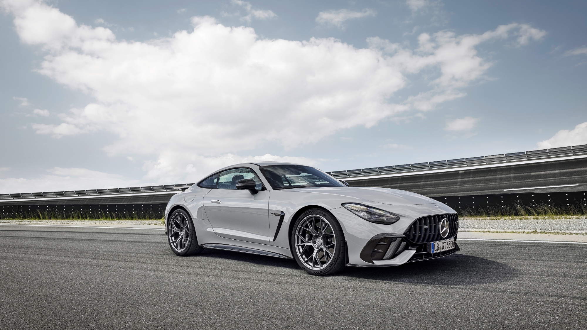 mercedes-amg-gt-pro-2024-14
