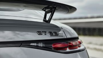 Mercedes-AMG GT 63 PRO 4MATIC+ | vorläufige Angaben, Energieverbrauch kombiniert: 14,1 l/100 km | CO2-Emissionen kombiniert: 319 g/km | CO2-Klasse: G), MANUFAKTUR alpingrau uni, Leder Nappa/Mikrofaser MICROCUT schwarz, MANUFAKTUR Innenhimmel Mikrofaser MICROCUT schwarz;vorläufige Angaben, Energieverbrauch kombiniert: 14,1 l/100 km | CO2-Emissionen kombiniert: 319 g/km | CO2-Klasse: GMercedes-AMG GT 63 PRO 4MATIC+ | provisional figures; combined energy consumption: 14.1 l/100 km | CO2 emissions combined: 319 g/km | CO2 class: G), MANUFAKTUR alpine grey solide, Nappa leather/MICROCUT microfibre black, MANUFAKTUR roof liner in black MICROCUT microfibre;provisional figures; combined energy consumption: 14.1 l/100 km | CO2 emissions combined: 319 g/km | CO2 class: G